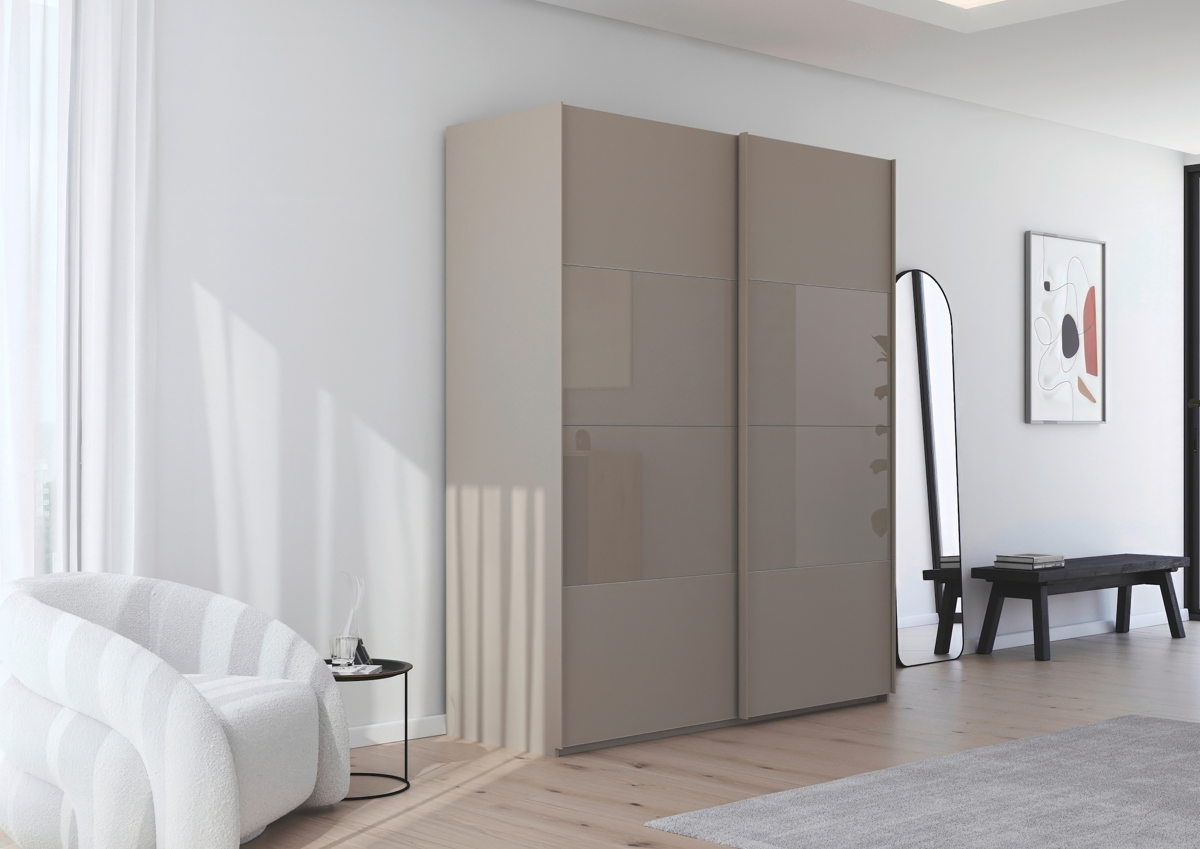 rauch Schwebetürenschrank »Kleiderschrank Schrank Garderobe Schlafzimmerschrank SCALE-FYRA« edle Türen viergeteilt Glas matt/glänzend viele Farben MADE IN GERMANY