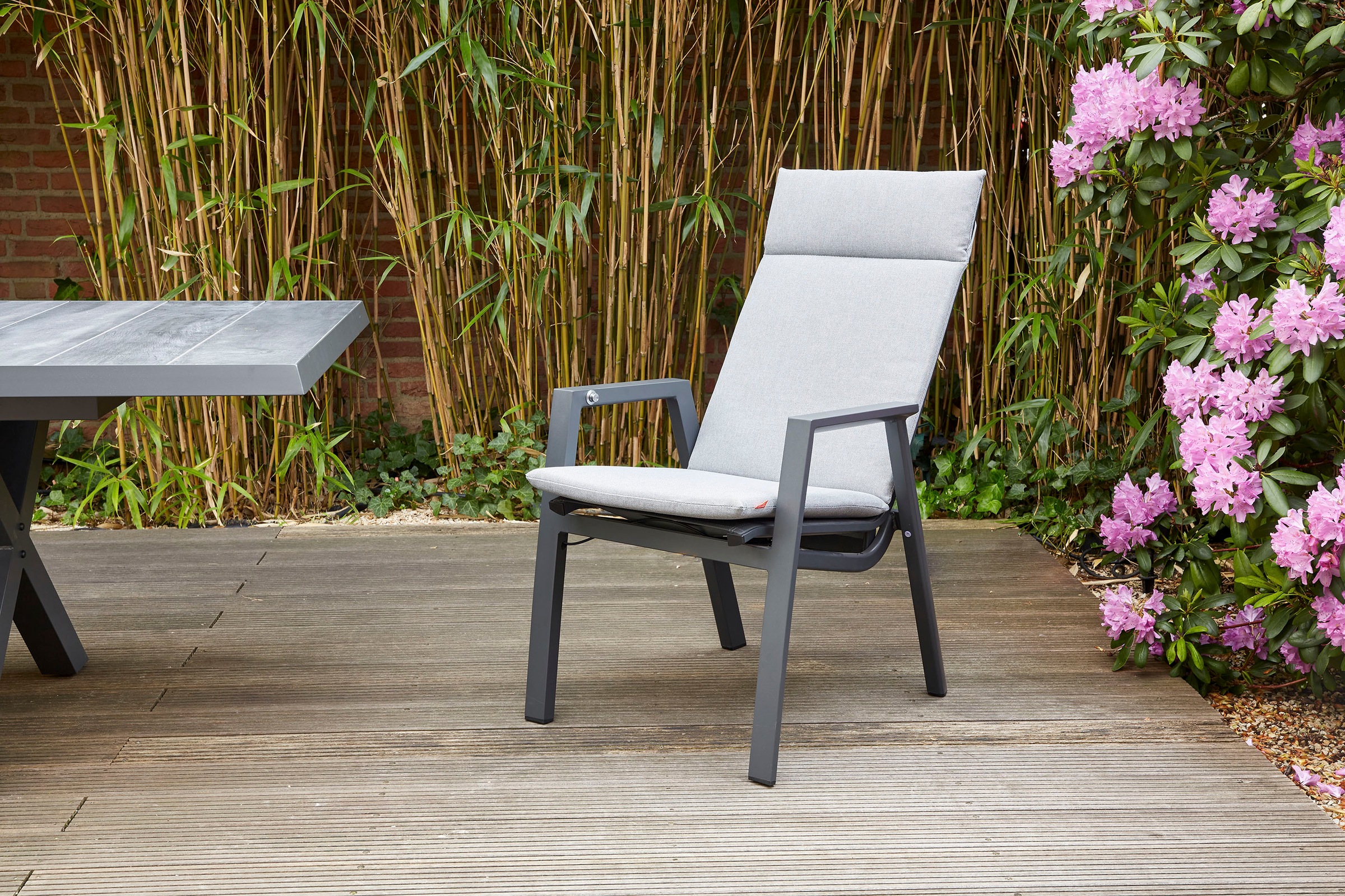 Siena Garden Garten-Essgruppe »Valencia/Ancona«, (Set, 15 tlg., 6 Sessel: 59x71x110 cm, Liege: 70x154x109,5 cm, Tisch: 220x100x74 cm), Polypropylen, Aluminium, Tischplatte aus Keramik, inkl. 7 Auflagen