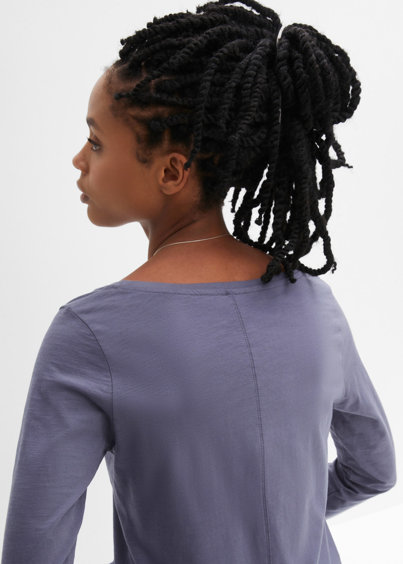 bonprix Langarmshirt »Langarmshirt aus reiner Baumwolle« lockere Passform, Langarm-Design, abgerundeter Saum, aus Baumwolle