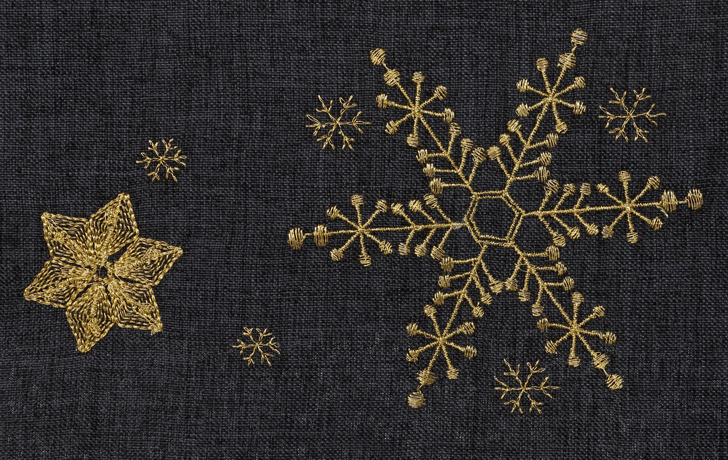 Dreams Tischdecke »Schneeflocke, Weihnachtsdeko«, mit online Stickerei OTTO bei aufwendiger