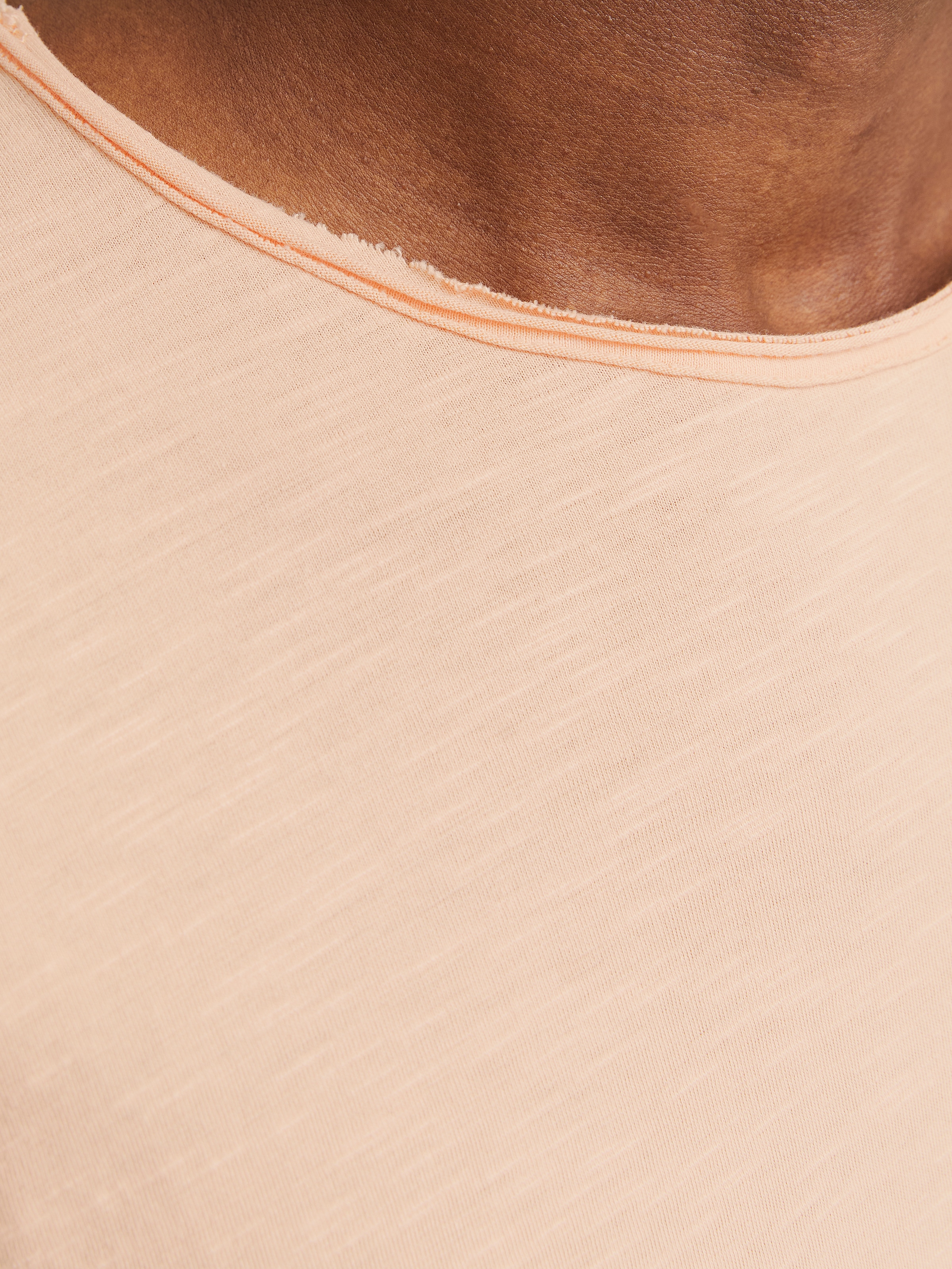 Jack & Jones Rundhalsshirt »JJEBASHER TEE O-NECK SS NOOS«, mit Rundhalsausschnitt