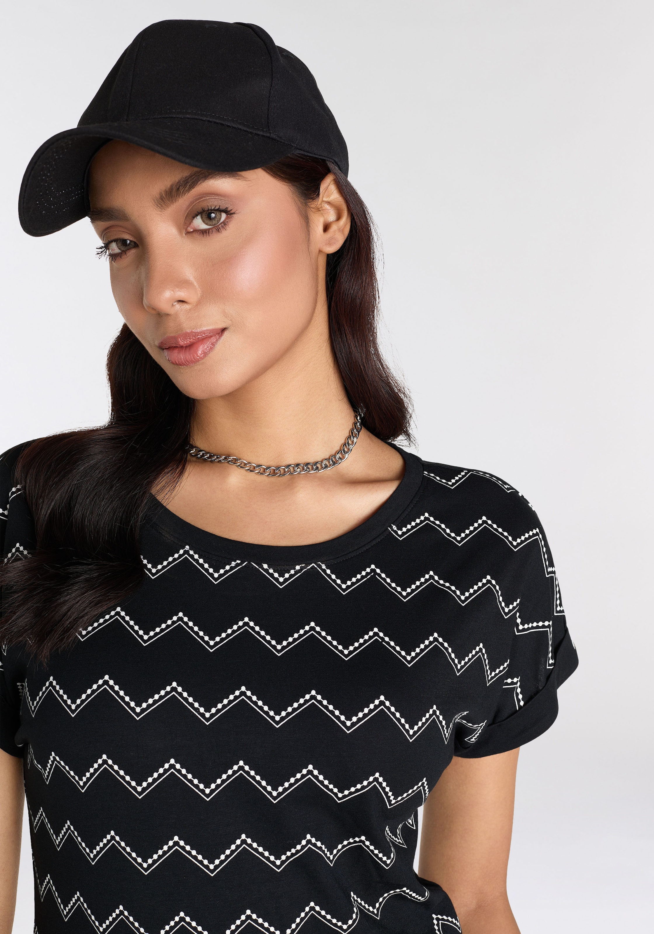 KangaROOS Kurzarmshirt, mit Zick-Zack-Muster