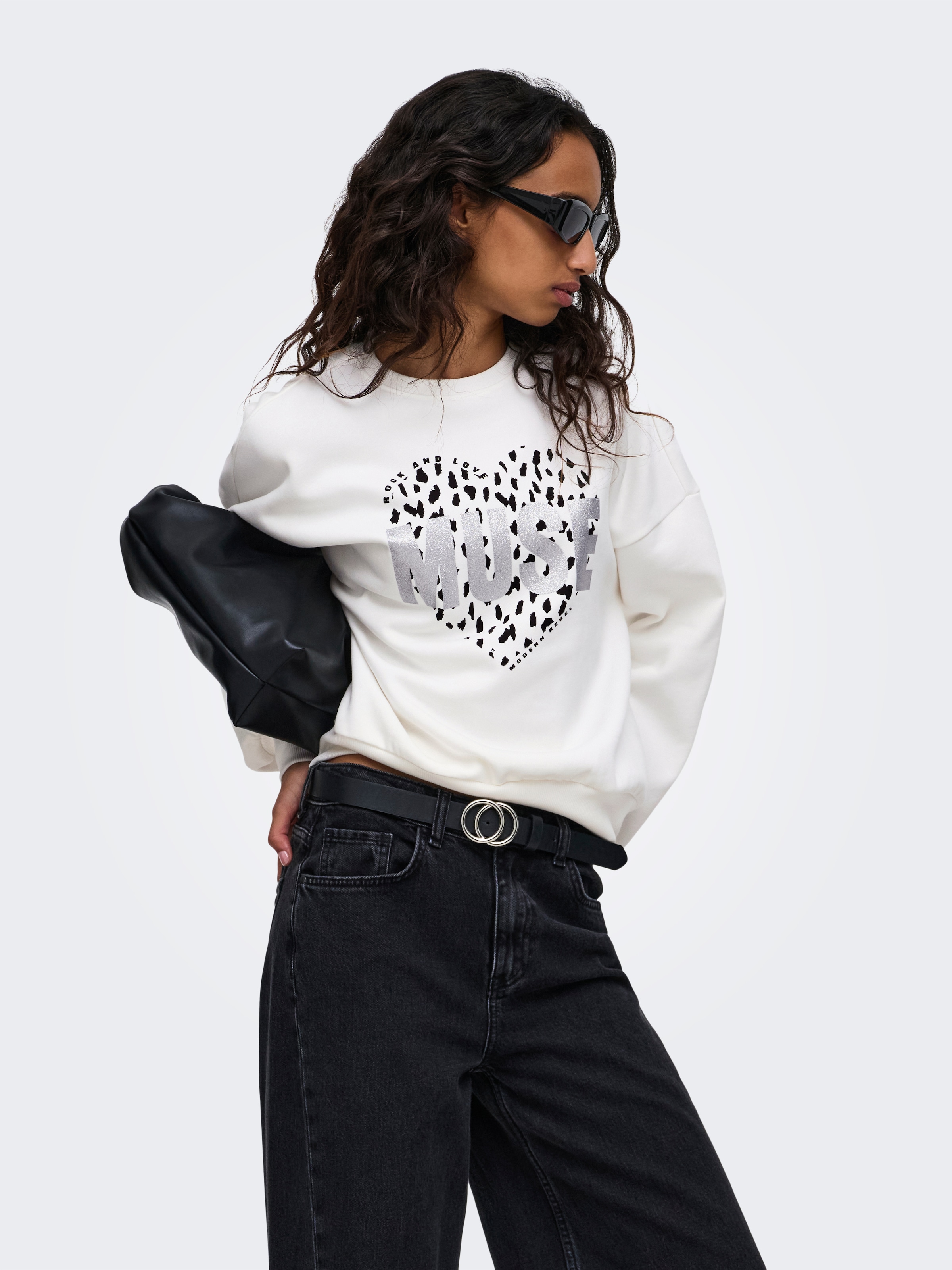 ONLY Sweatshirt »ONLTAMMIE L/S LEO PRINT O-NECK SWT«, Baumwollmischung, regular fit
