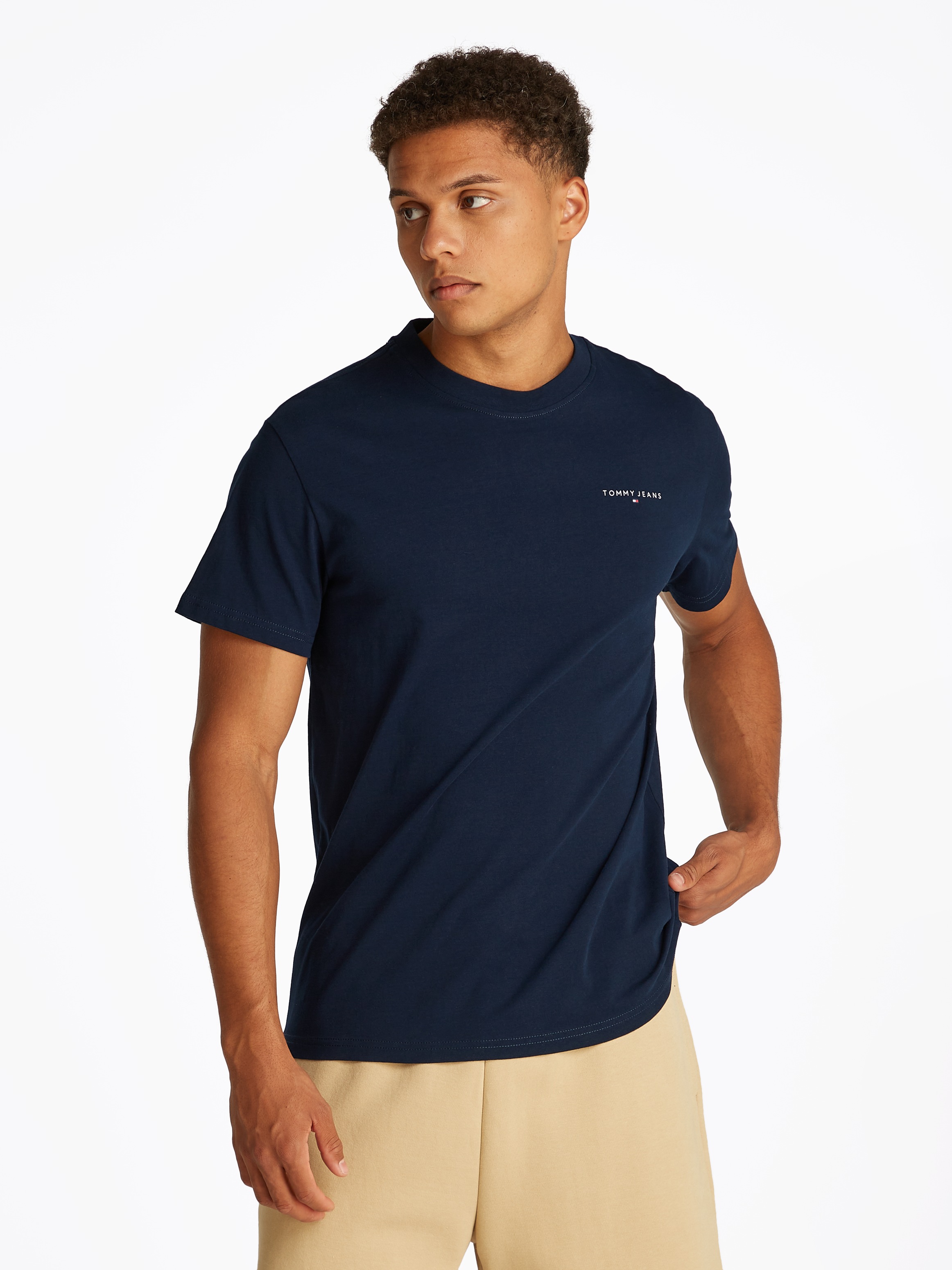 Tommy Jeans T-Shirt »TJM SLIM LINEAR CHEST SS TEE EXT«, mit Logodruck
