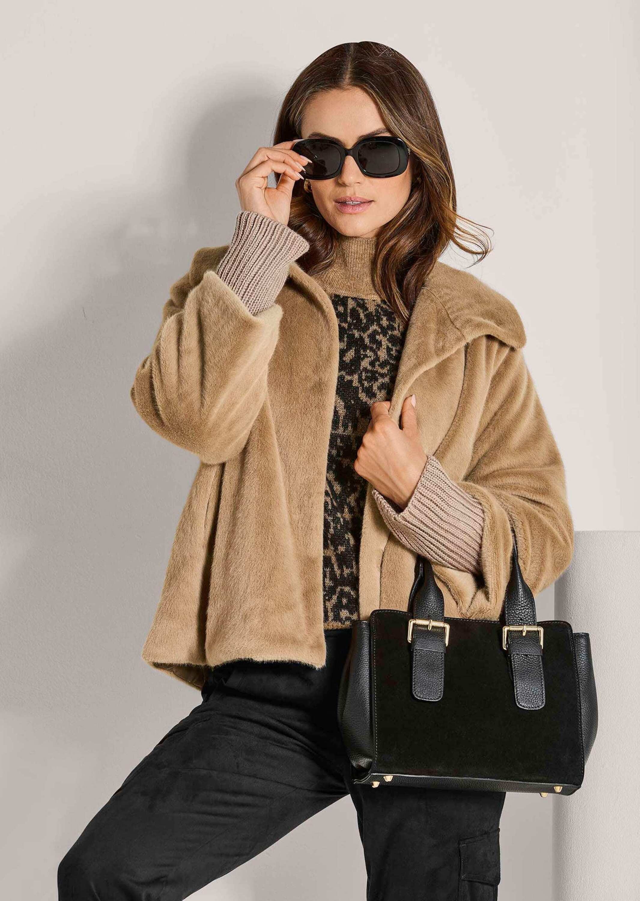 MADELEINE Kurzjacke »Kurzmantel Elegante Damenjacke in Felloptik« Felloptik