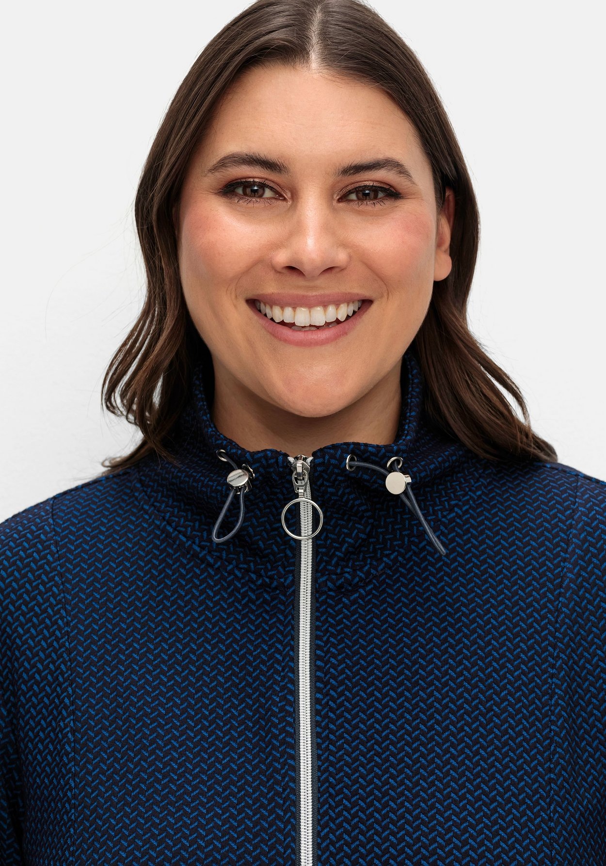 Sheego Sweatjacke »Sweatjacke mit Stehkragen und Jacquardmuster«