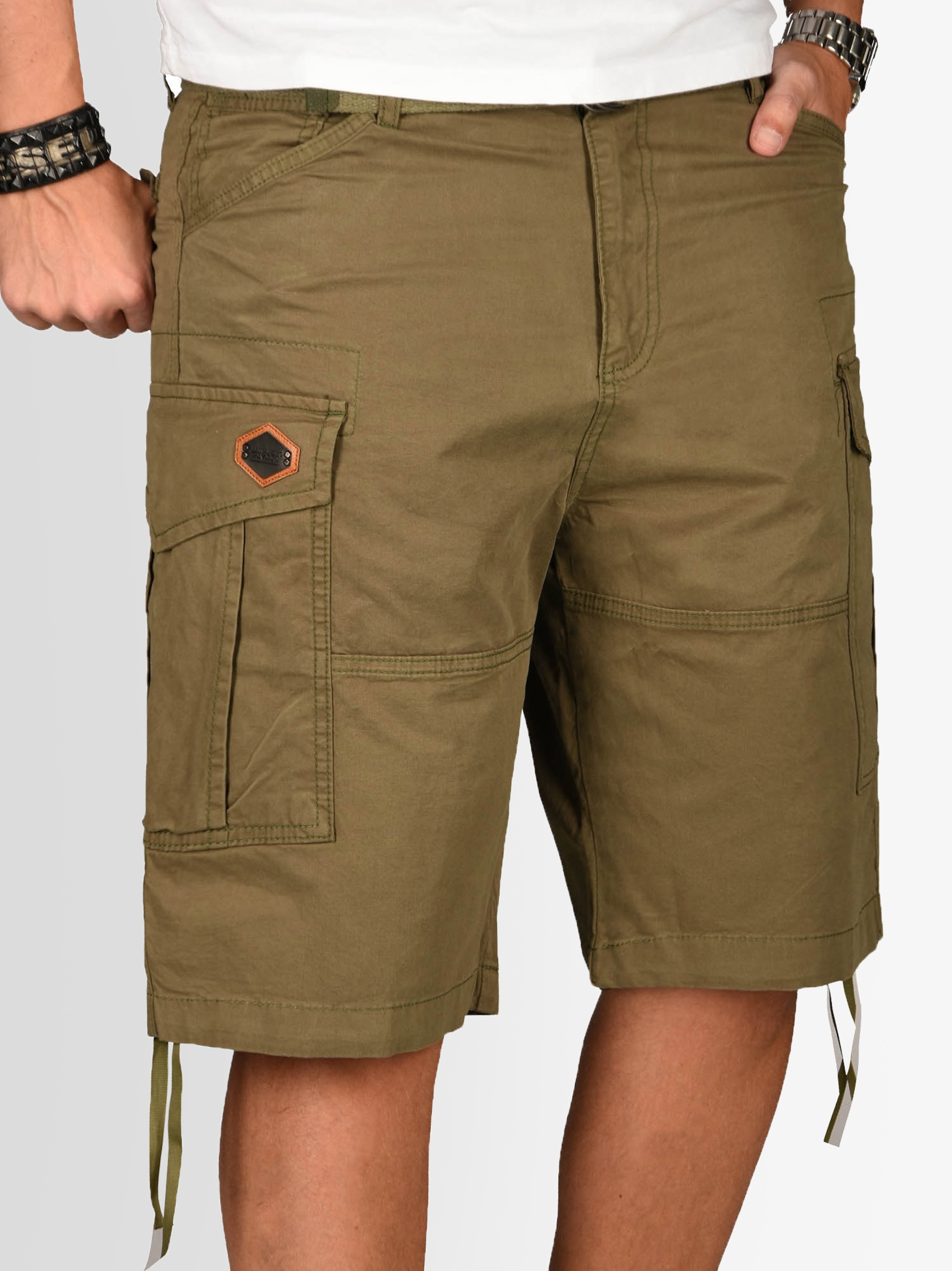 Alessandro Salvarini Cargoshorts »A. Salvarini Herren Designer Cargo Shorts Cargoshorts kurze Hose Gürtel AS133«
