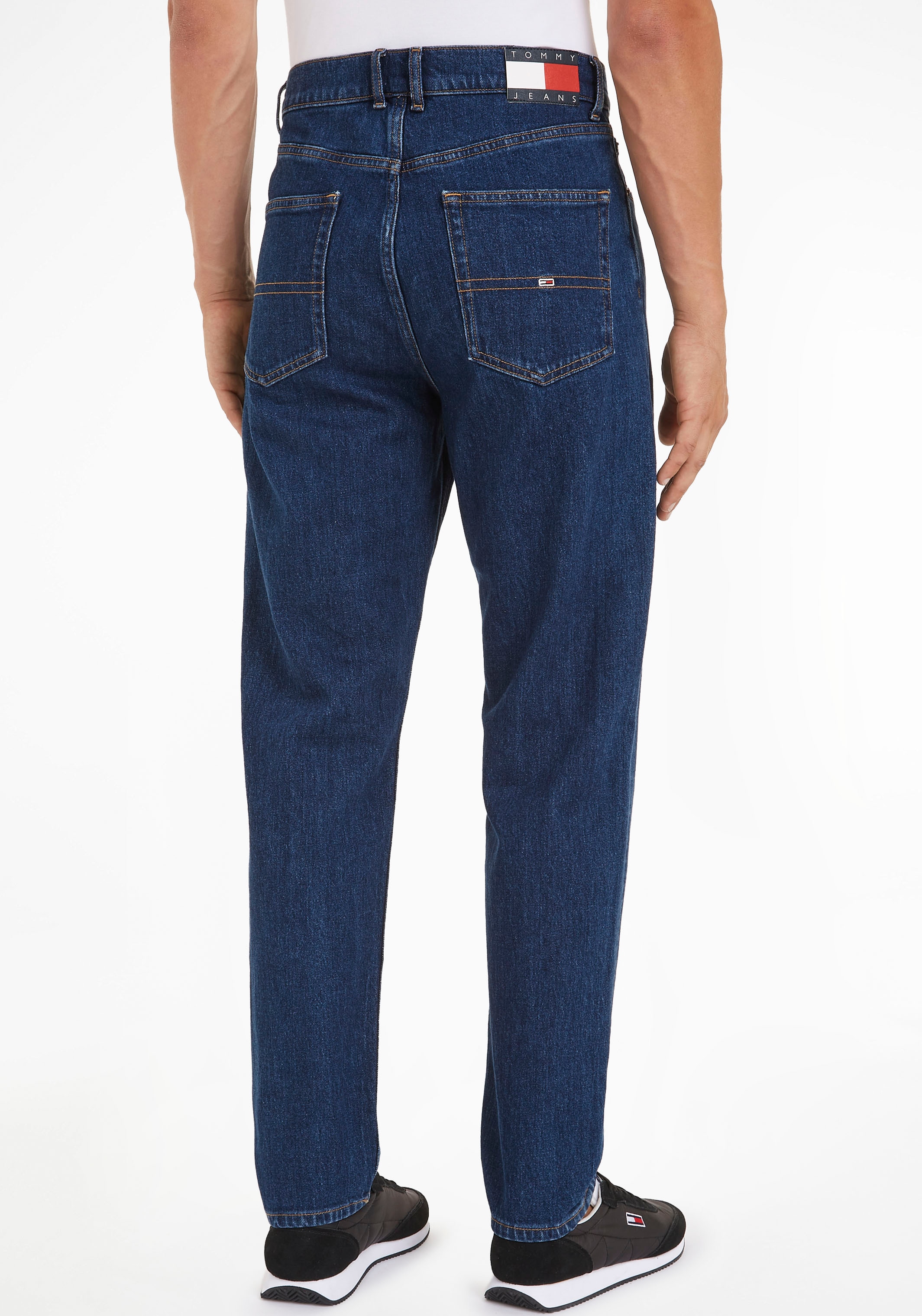 Tommy Jeans Tapered-fit-Jeans »ISAAC RLXD TAPERED«, im 5-Pocket-Style