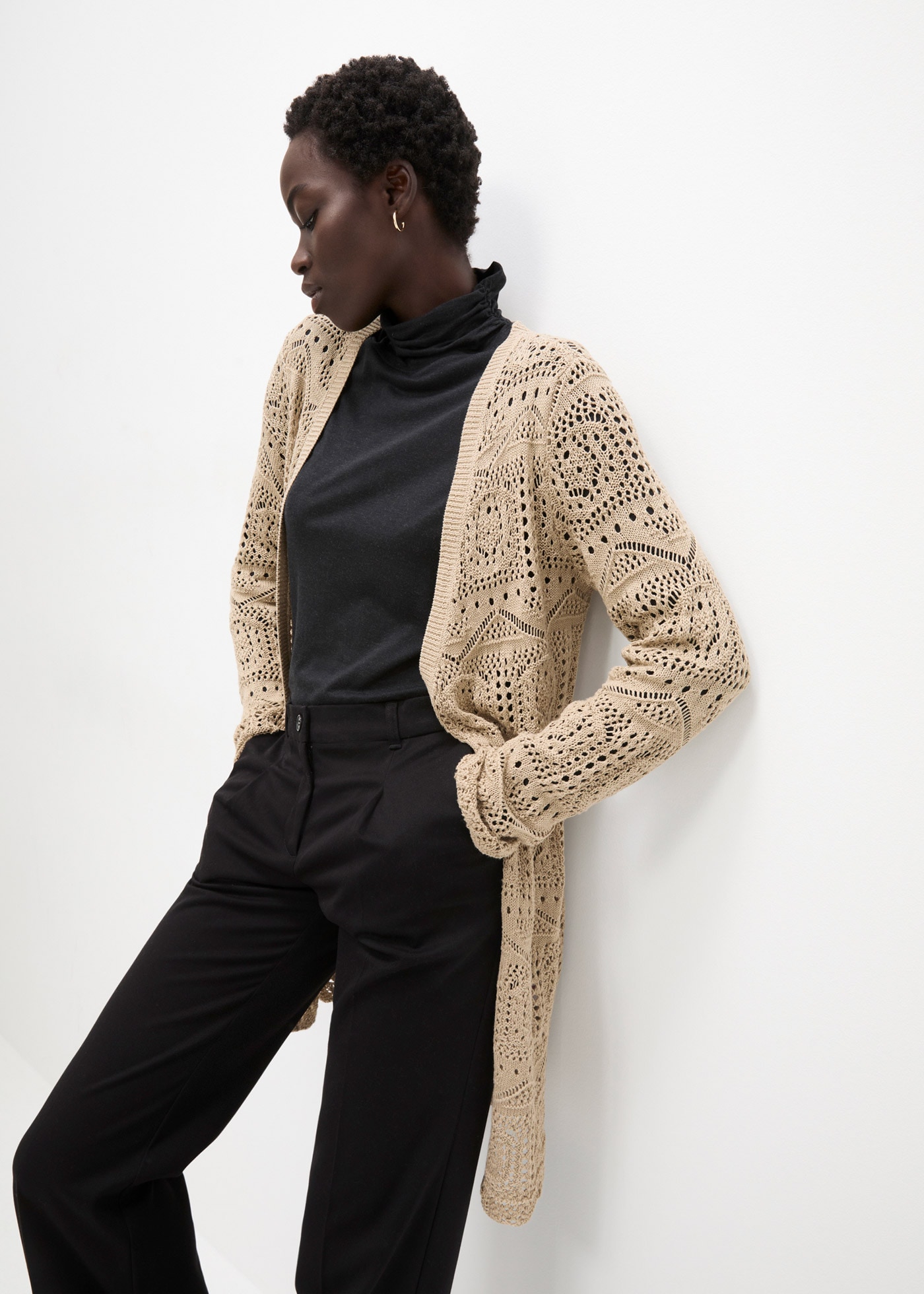bonprix Longstrickjacke 1 tlg. lockere und offene Passform, mit femininem Lochmuster, casual Stil
