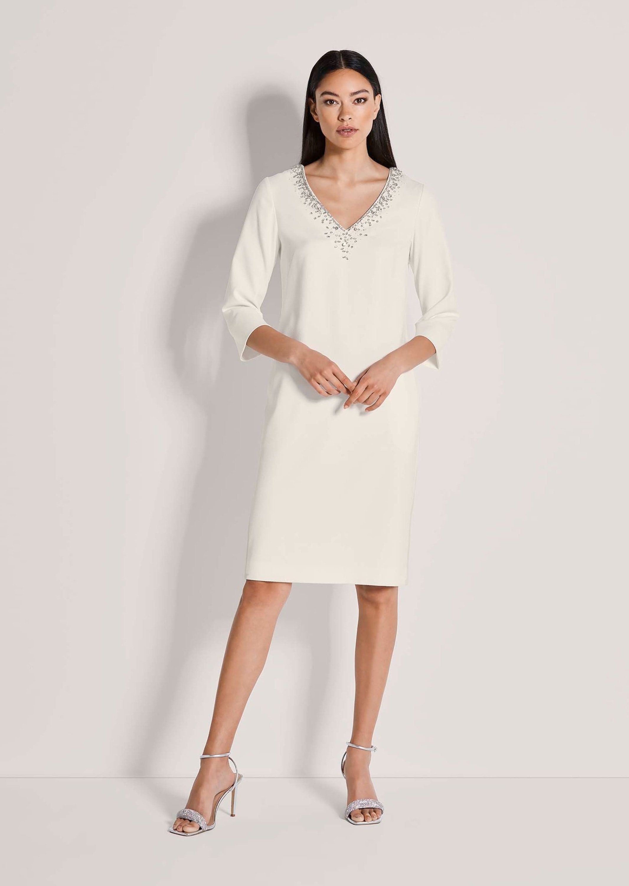 MADELEINE Etuikleid »Etuikleid Businesskleid mit Strass-Details«