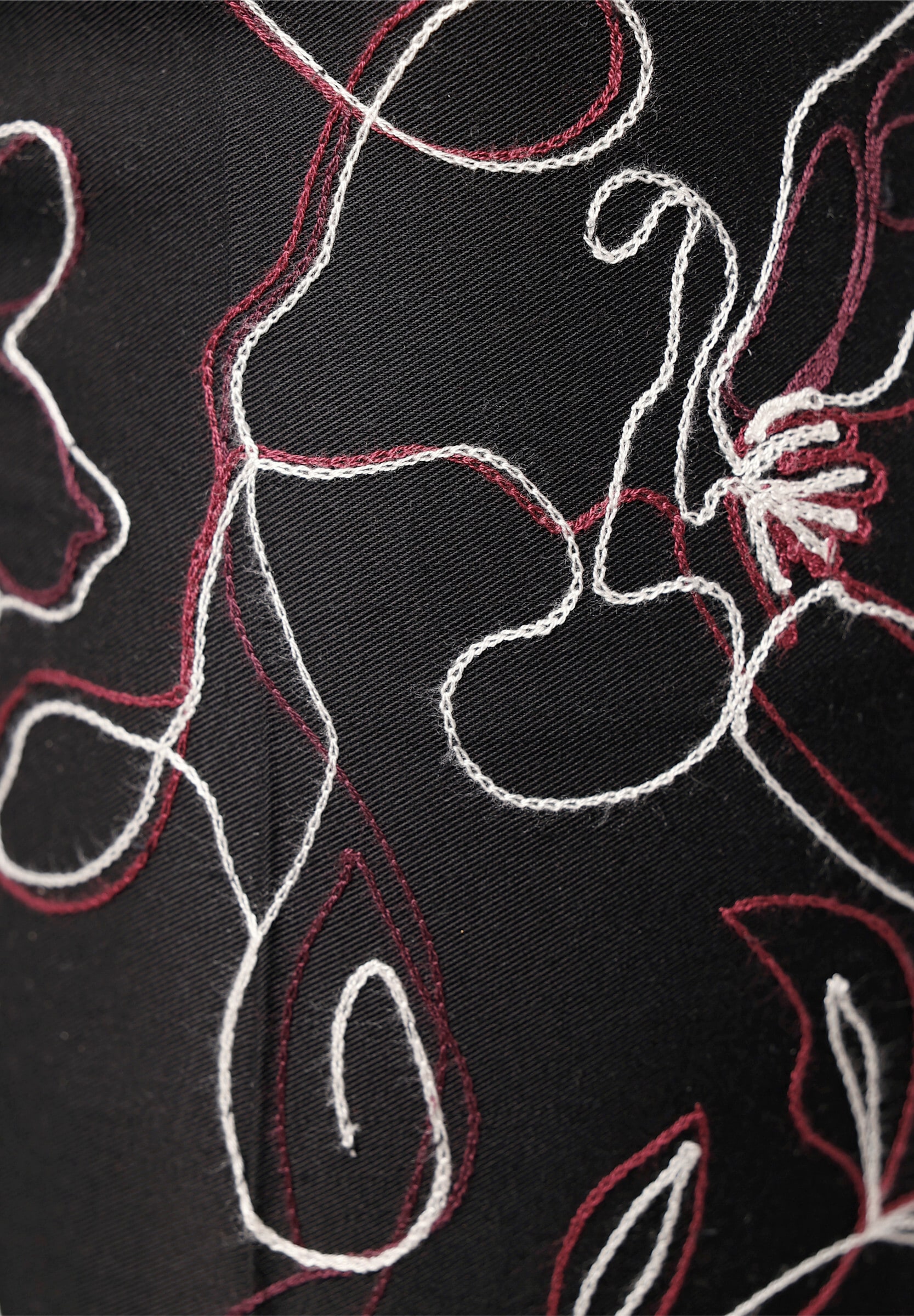 creation L Bügelfaltenhose »Lyocell-Viskose-Hose Hose mit aufwendiger Stickerei«
