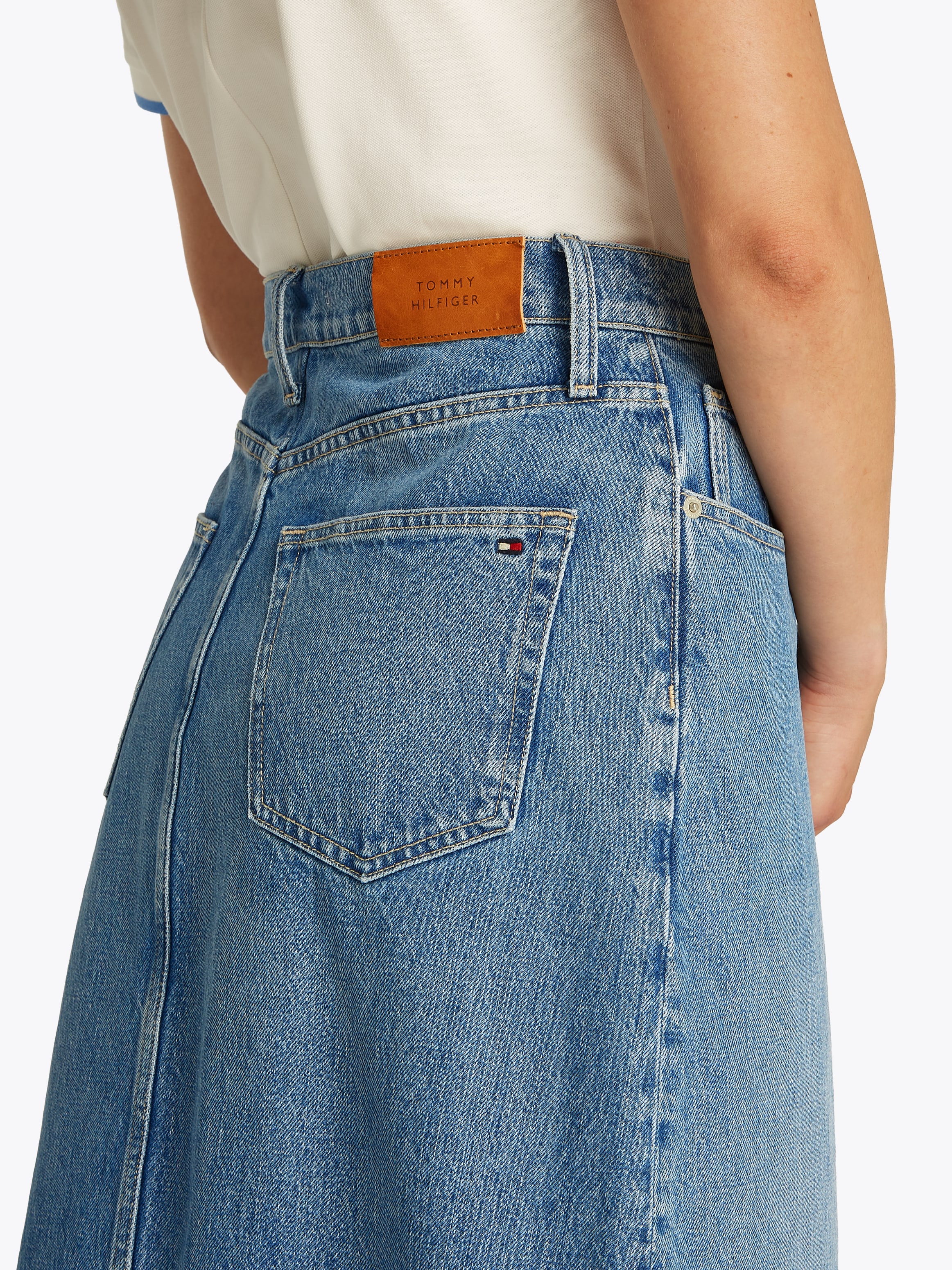 Tommy Hilfiger Jeansrock »DNM MIDI STRAIGHT SKIRT HW UMA«, in blauer Waschung