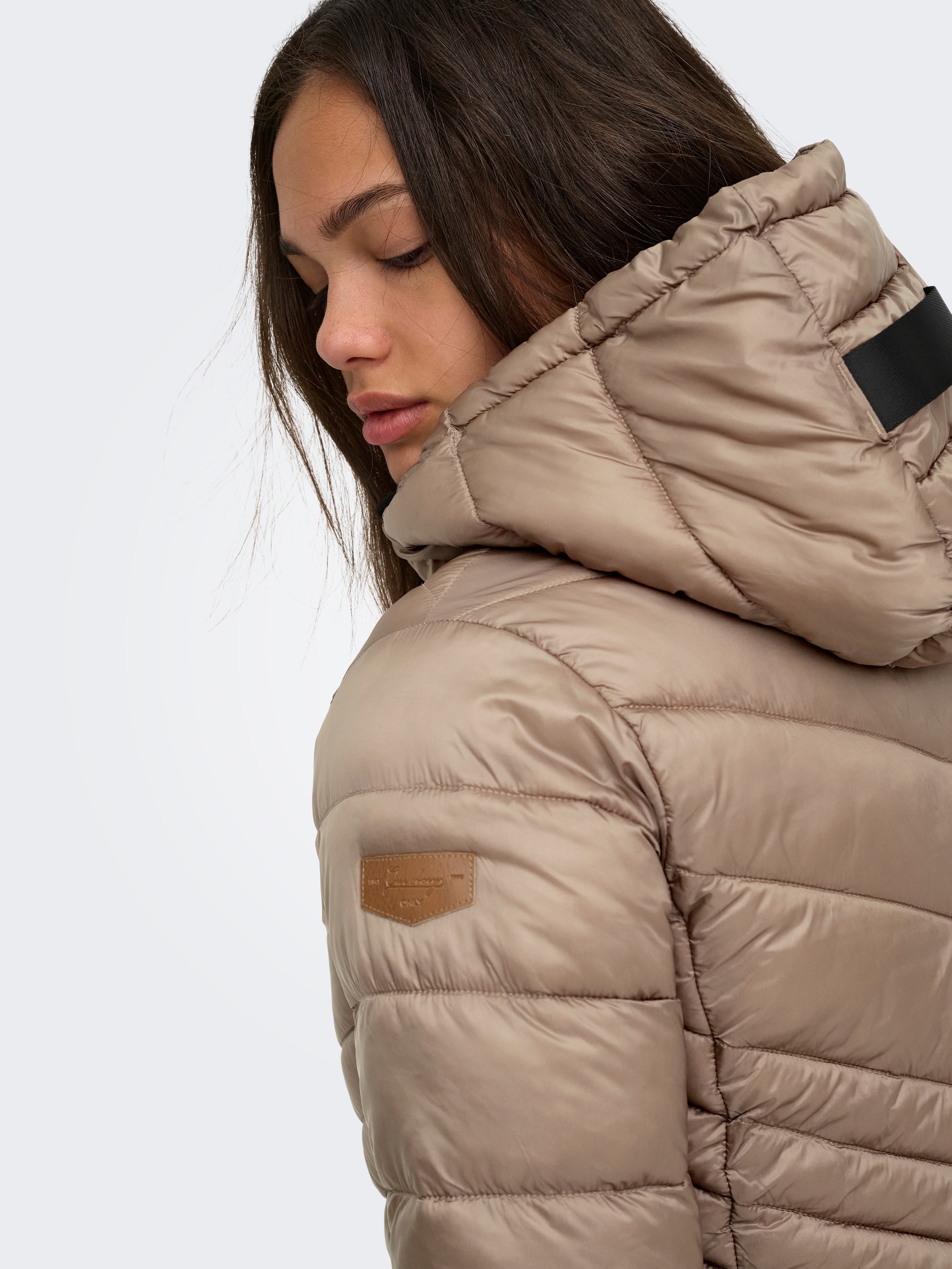 ONLY Steppjacke »ONLMIMI HOOD JACKET CC OTW« mit Kapuze Kunstfaser