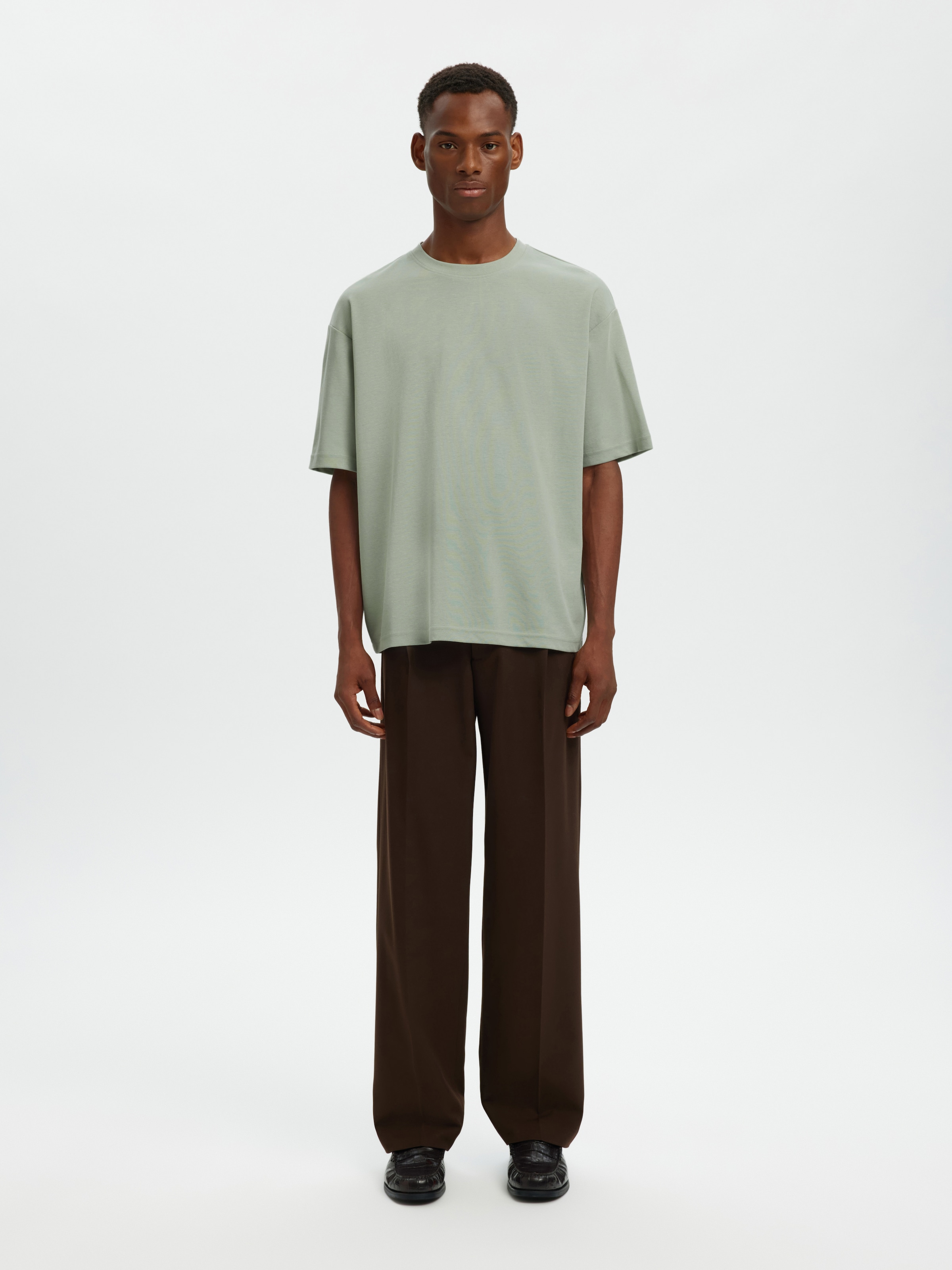 SELECTED Rundhalsshirt »SLHLOOSEOSCAR SS O-NECK TEE NOOS«