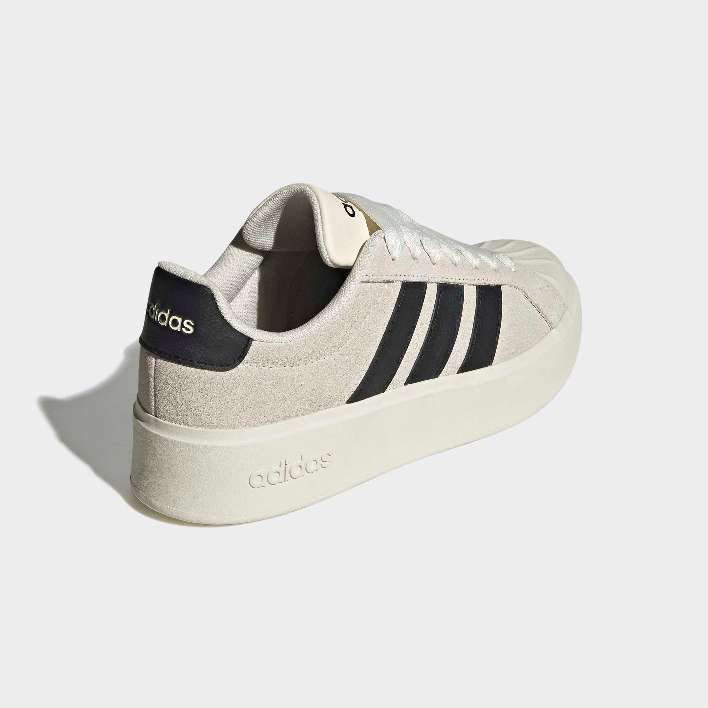adidas Sportswear Plateausneaker »STREETTALK BOLD«  inspiriert vom Design des adidas Superstar, mit Leo Print