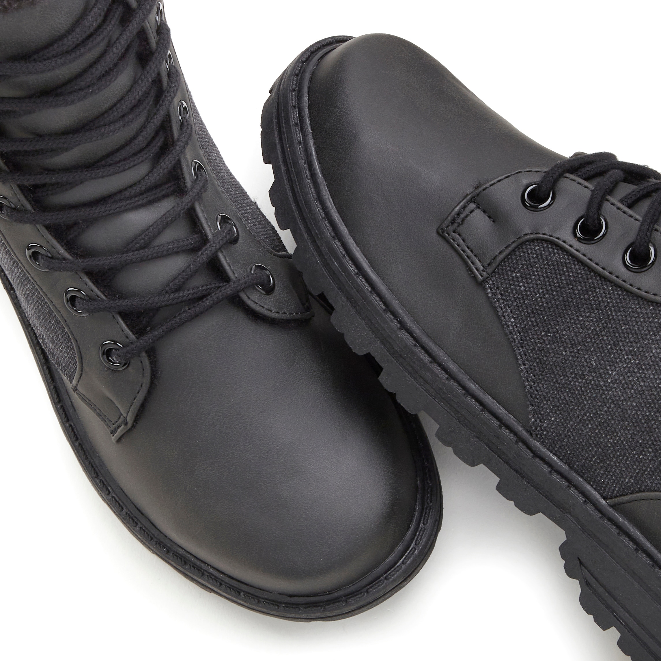 Vivance Stiefelette »Stiefel, Boots«  mit Warmfutter und leichter Profilsohle VEGAN