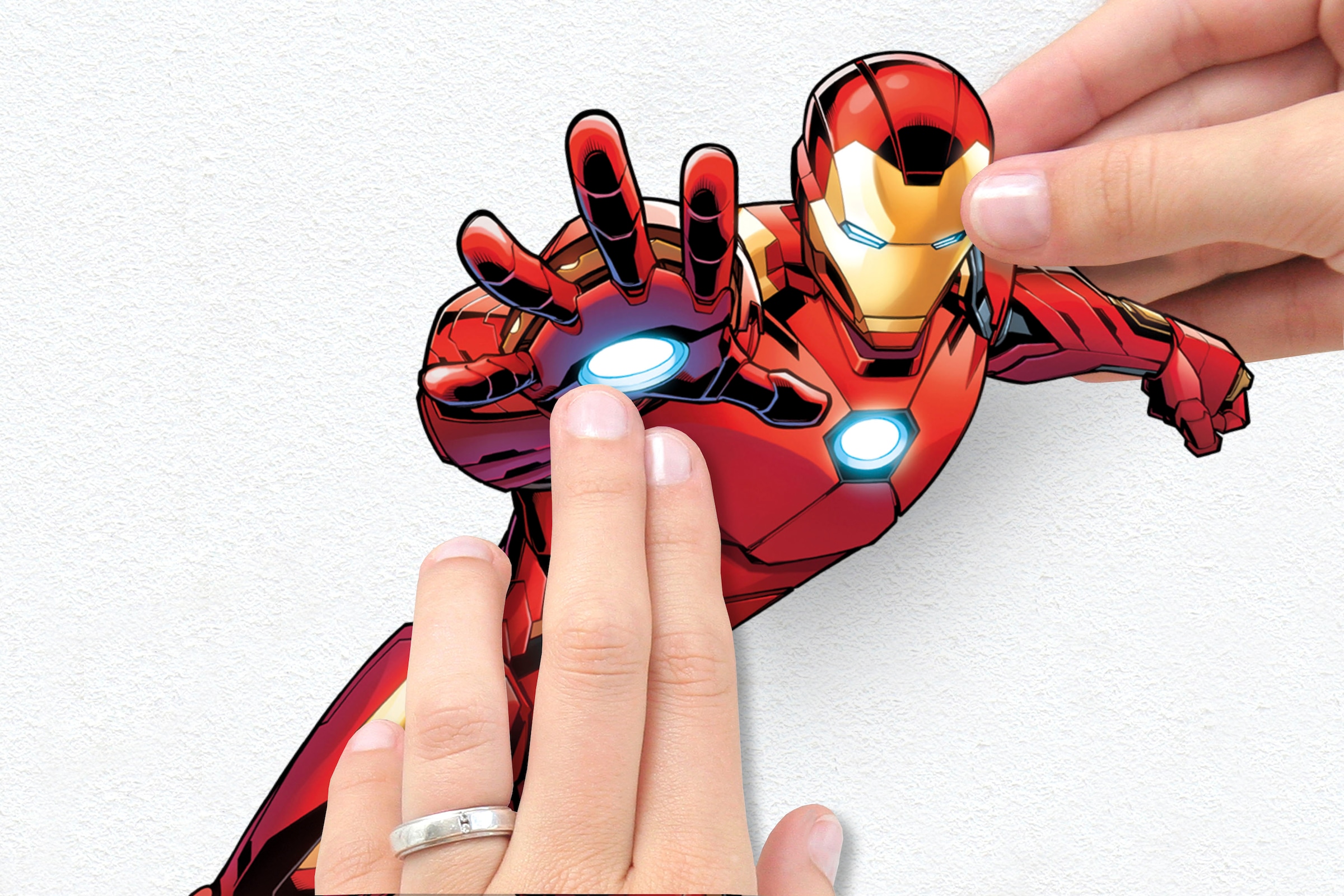 Komar Wandtattoo »Avengers Crew - Größe 50 x 70 cm«, (8 St.), selbstklebend, Wandsticker, Kinderzimmer