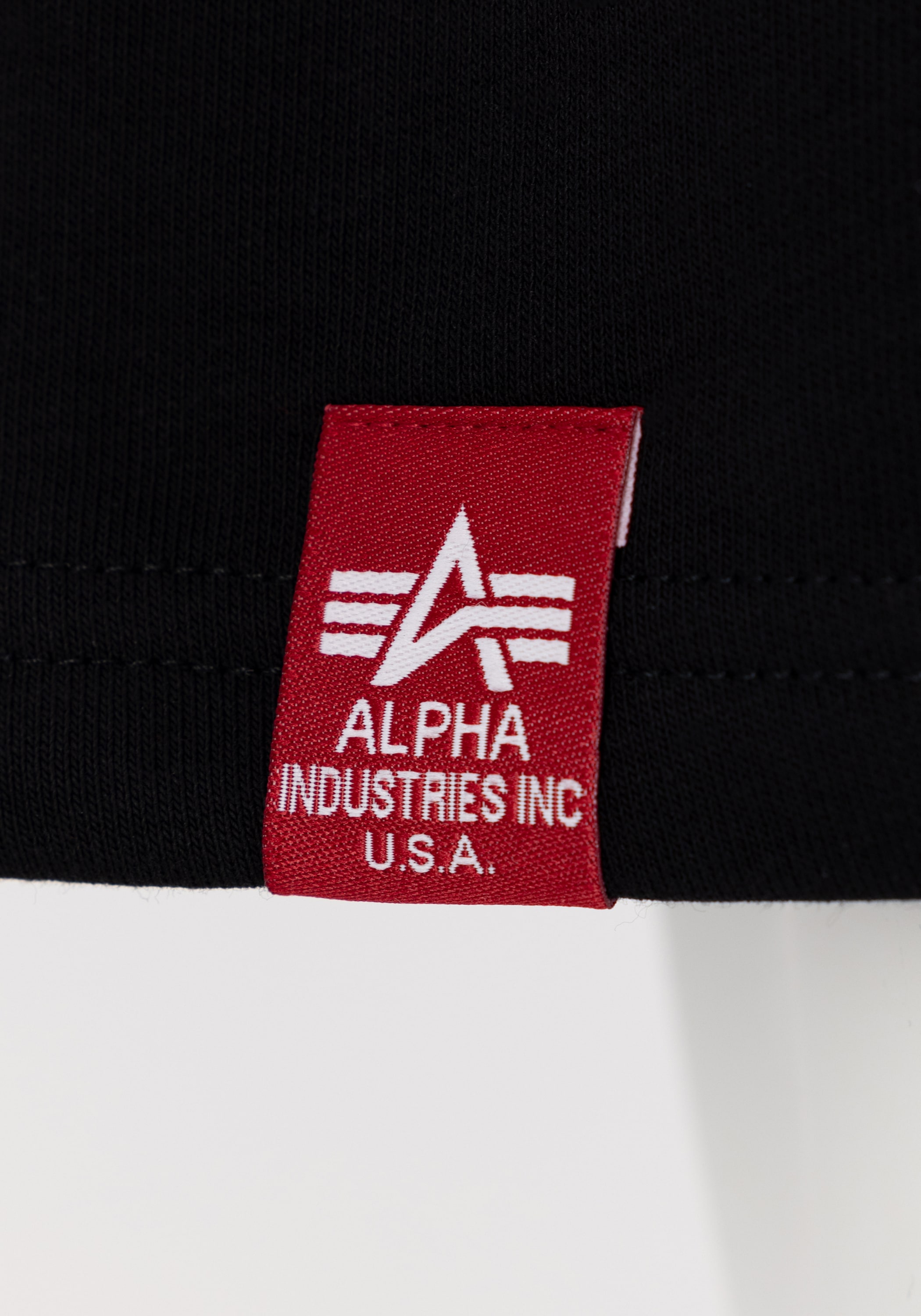 Alpha Industries Sweatshorts »ALPHA INDUSTRIES Men - Shorts Basic Short SL Foil Print«