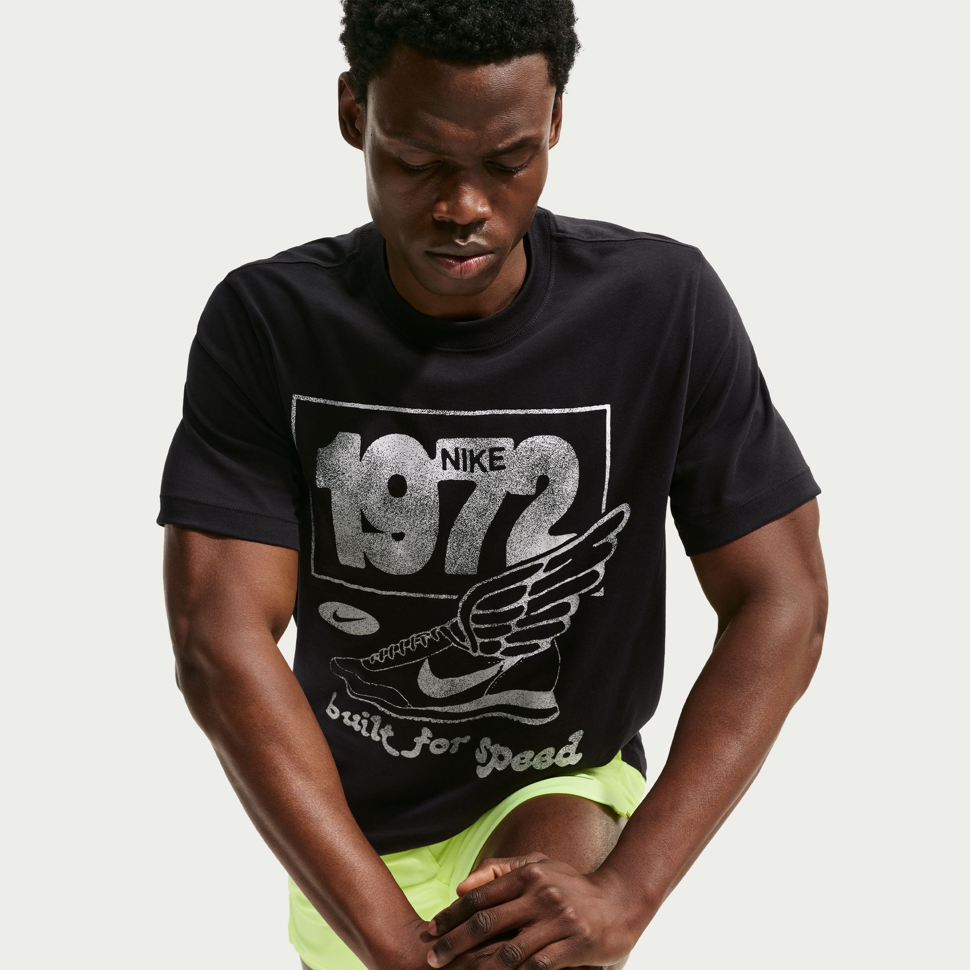 Nike Laufshirt »Nike Men's Dri-FIT T-Shirt« mit Dri-FIT-Technologie, aus Baumwolle und Polyester, sportlicher Stil