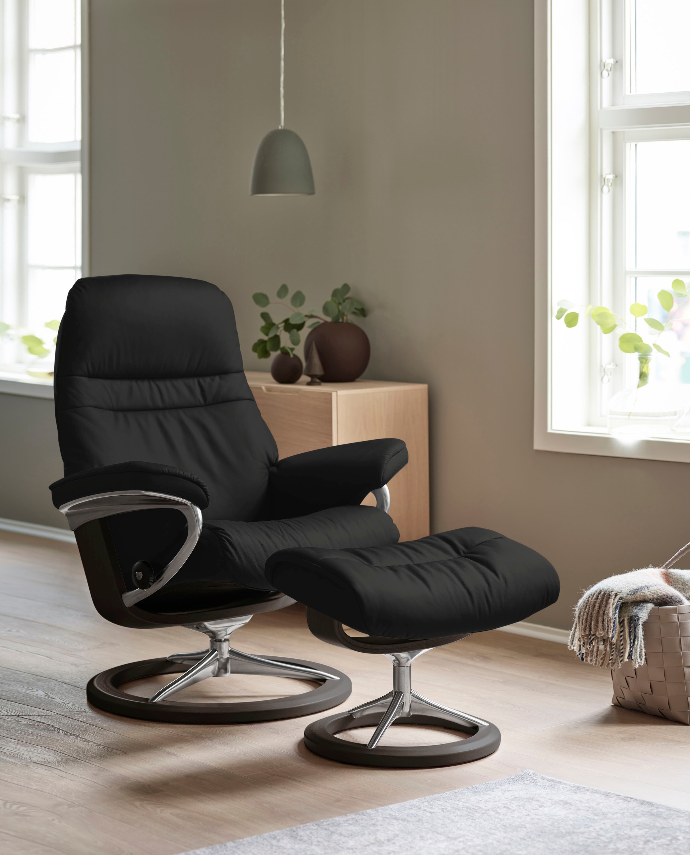 Stressless® Relaxsessel »Sunrise«, (Set, Relaxsessel mit Hocker), mit Signature Base, Größe L, Gestell Wenge