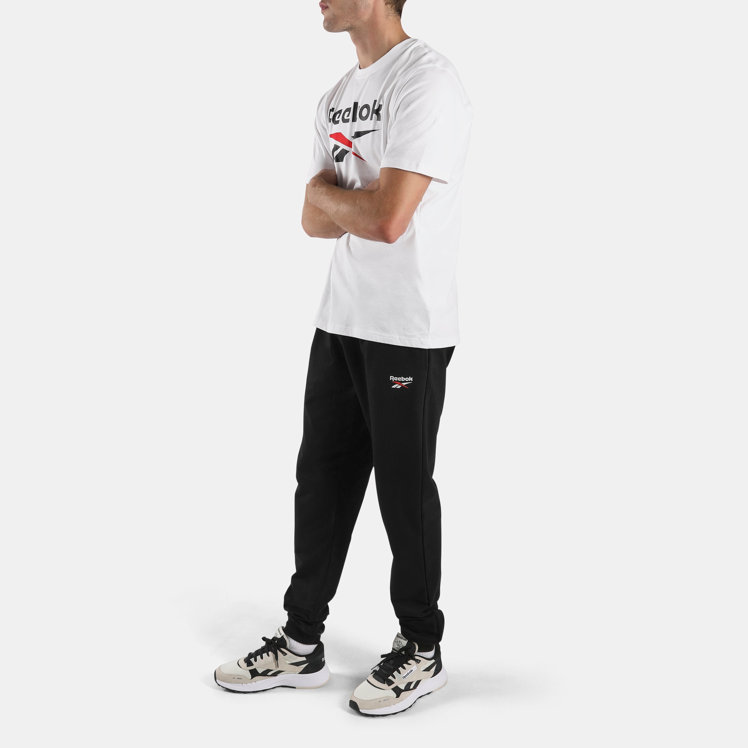Reebok Jogginghose »ID SMALL LOGO FRENCH TERRY JOGGER PANTS«  sportlicher Stil