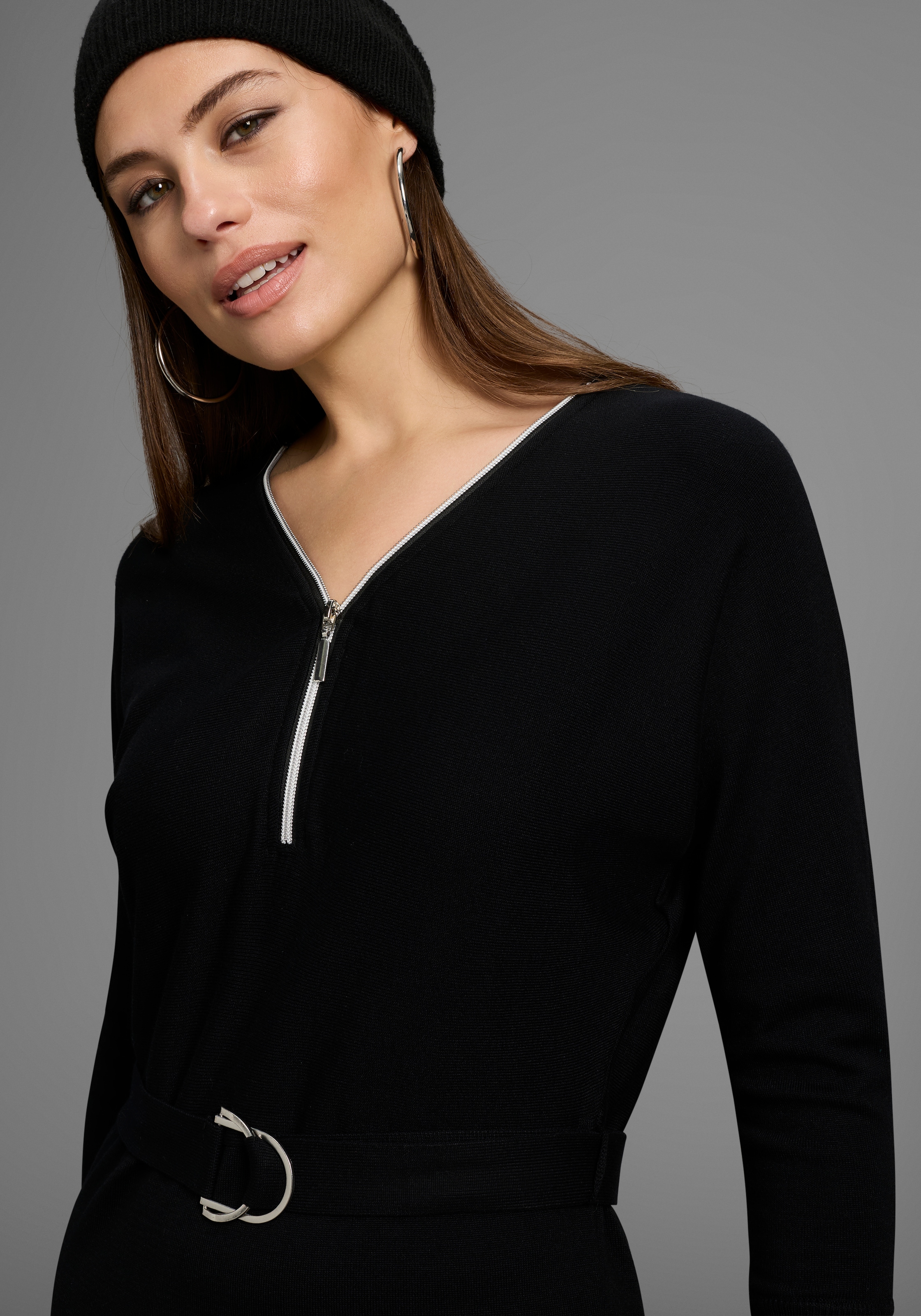 Bruno Banani Strickkleid, mit glänzendem Reißverschluss