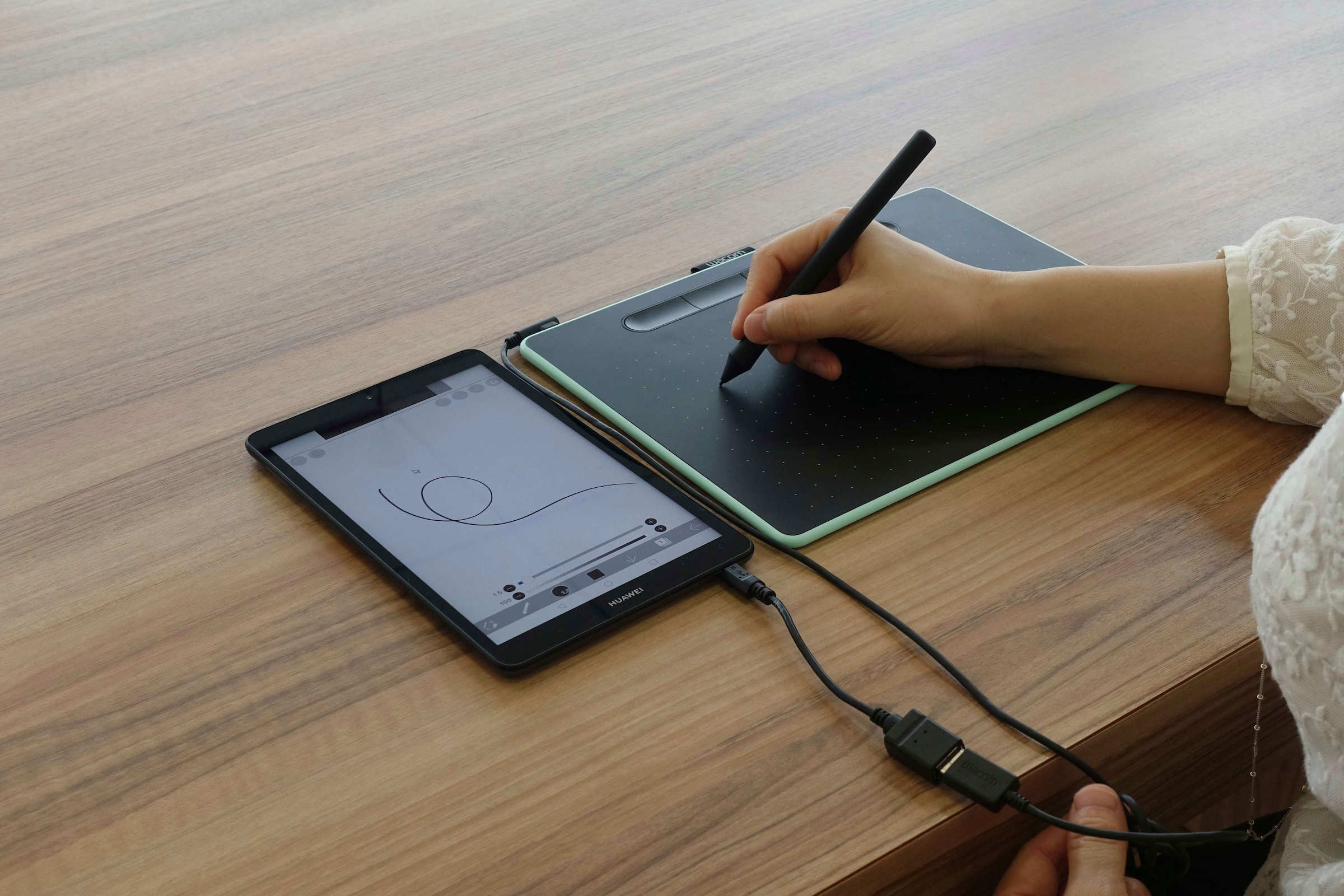 Wacom Eingabestift »Intuos S Bluetooth Black«