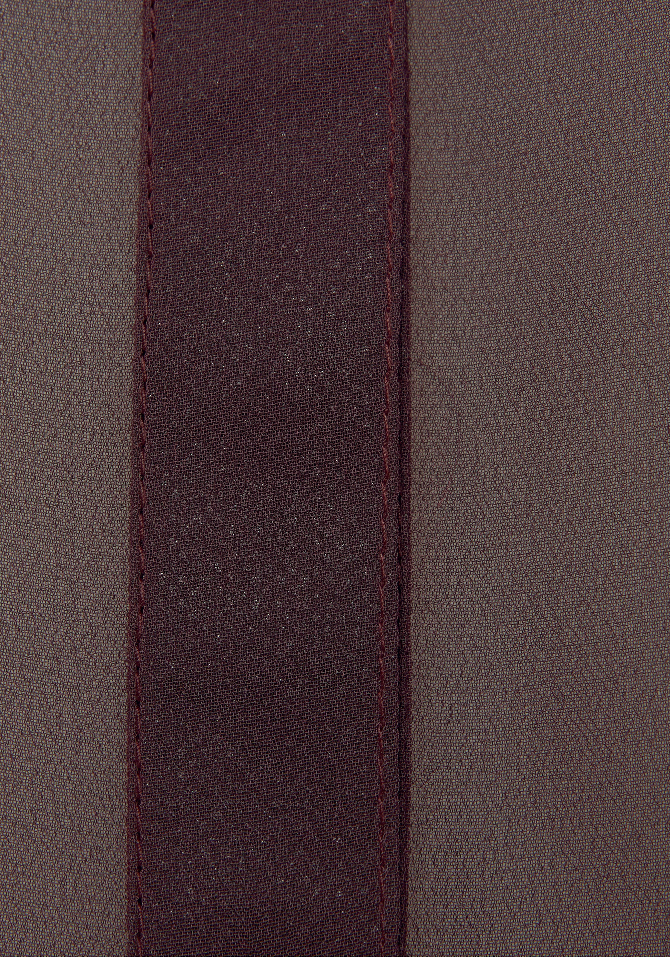 LASCANA Chiffonbluse mit modischen Rüschen