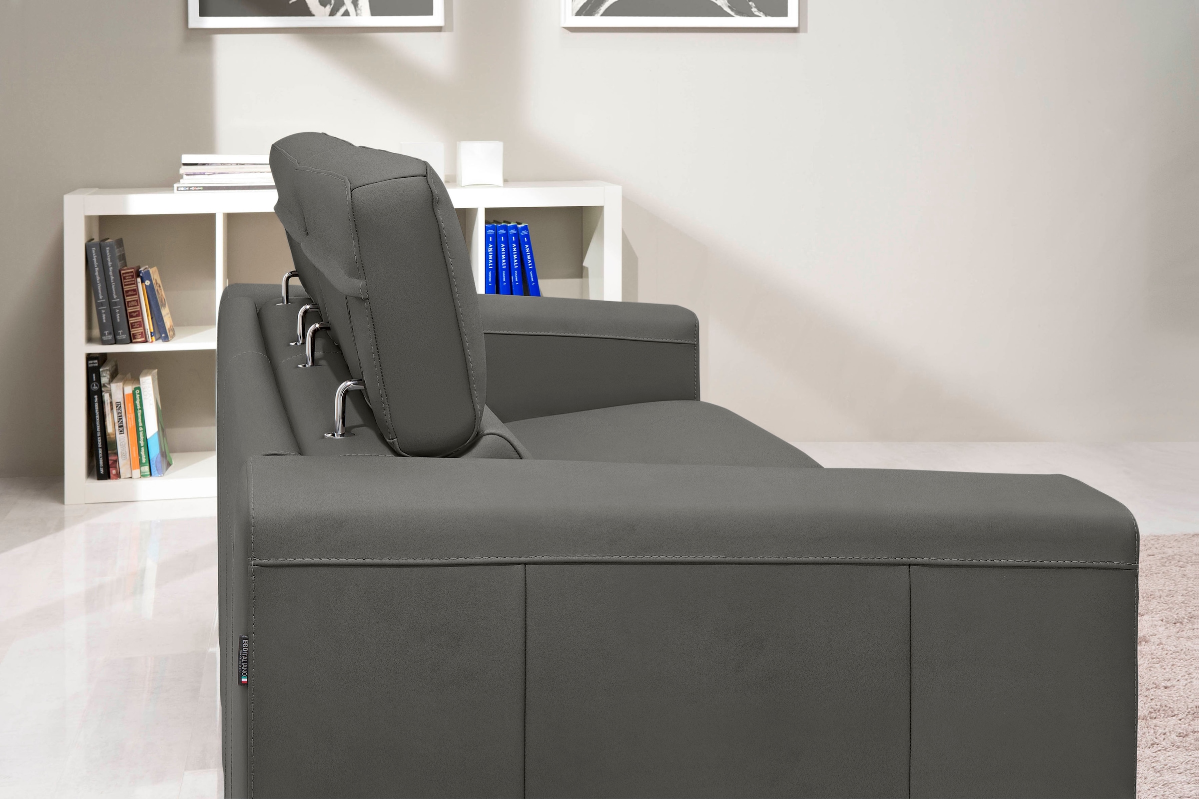 Egoitaliano 2,5-Sitzer »Cabiria, Design und super Sitzkomfort«, inkl. manuell verstellbarer Kopfstützen, mit Metallfüßen