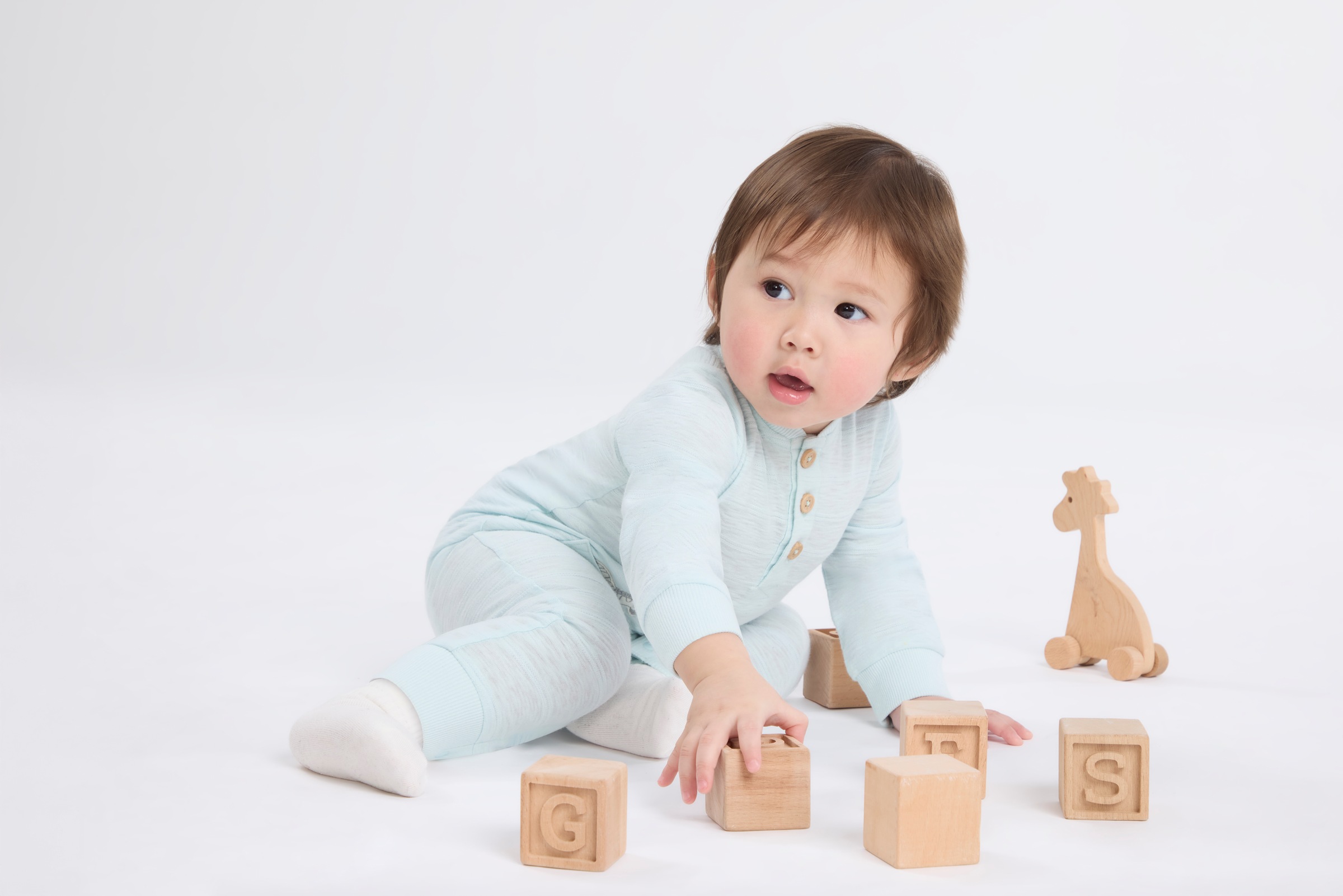 HUGGIES babywear Overall »HUGB COVERALL« mit Stickerei