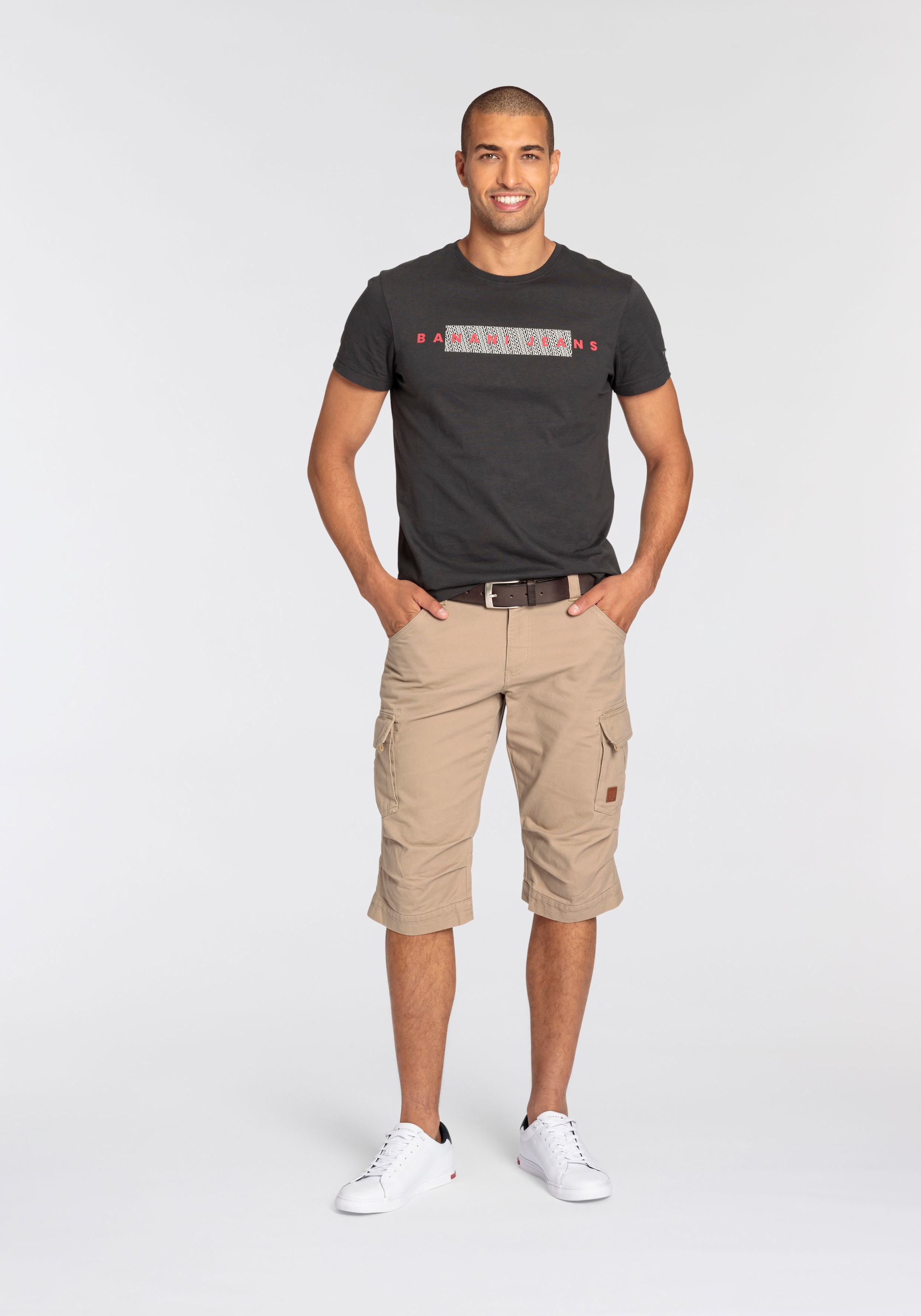 Bruno Banani Jeansbermudas, schmale Passform, gerade Beinform, mit Cargotaschen
