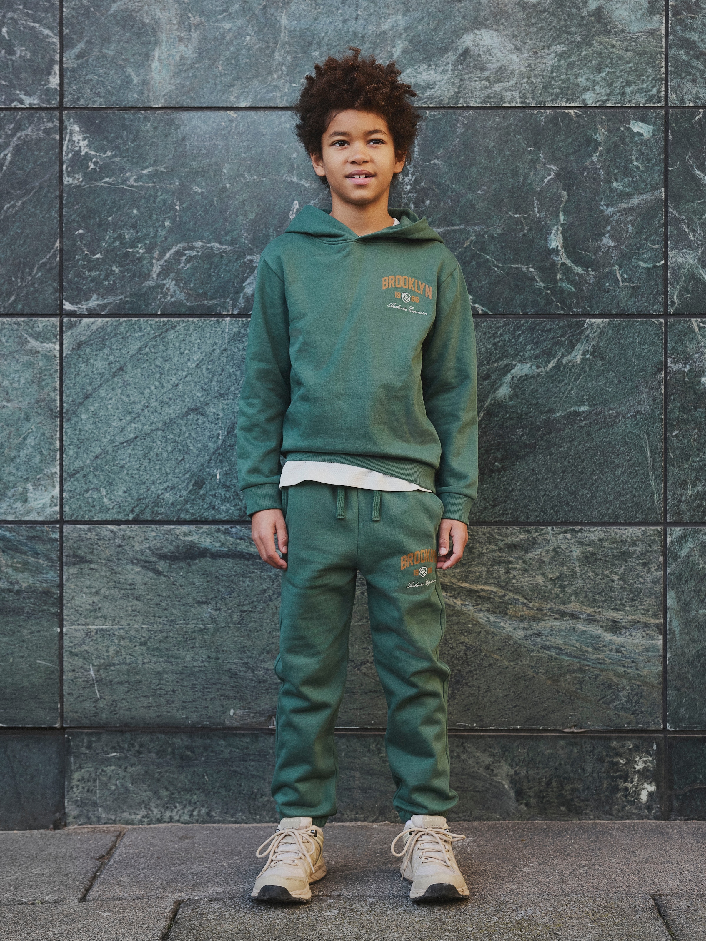 Name It Kapuzensweatshirt »NKMNEWI LS NREG SWEAT WH BRU«