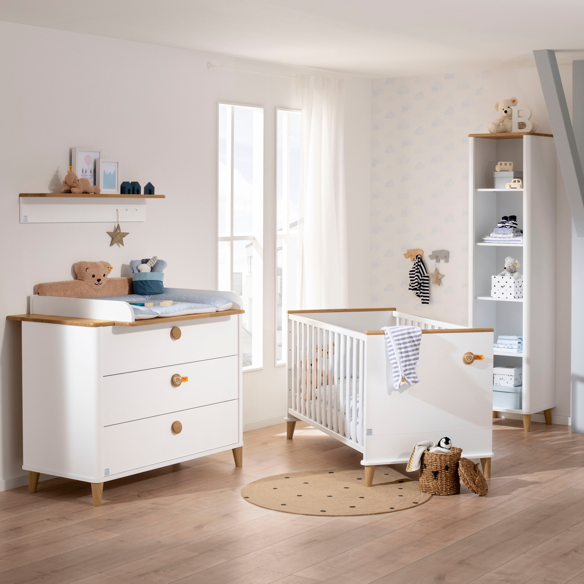 PAIDI Babybett »Lotte & Fynn«, (2 tlg.), Steiff by Paidi, inklusive PAIDI AIRWELL® 200 Matratze und 4-fach höhenverstellbarem AIRWELL Comfort Lattenrost