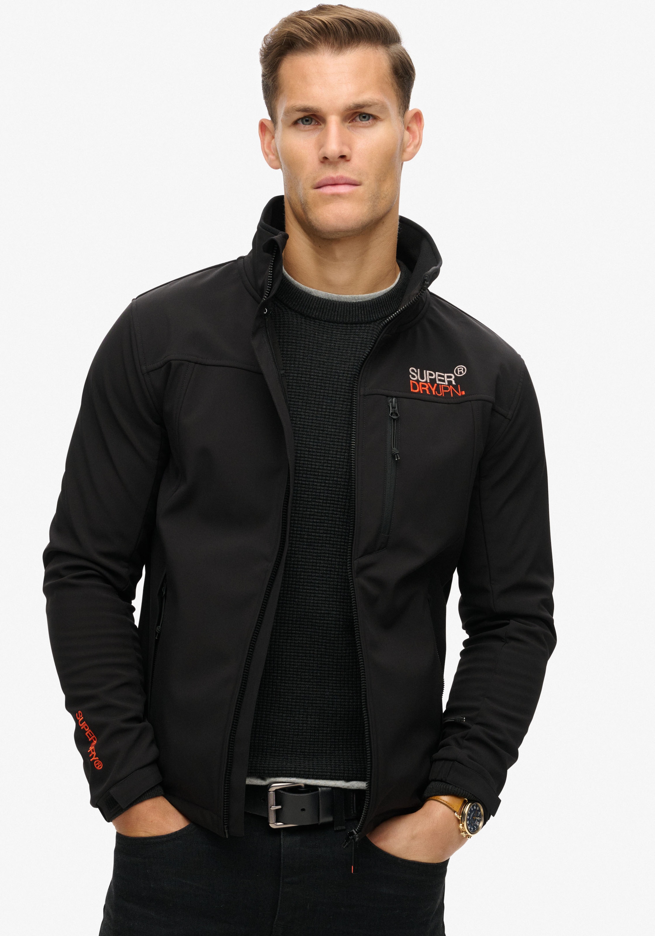 Superdry Outdoorjacke »SOFTSHELL TREKKER TRACK JACKET«, mit Kapuze