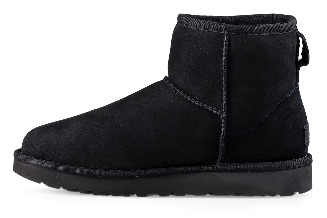 UGG Winterboots »Classic Mini 2«, Snowboots, Winterstiefel, Schlupfstiefel mit Lammfell, Weite schmal