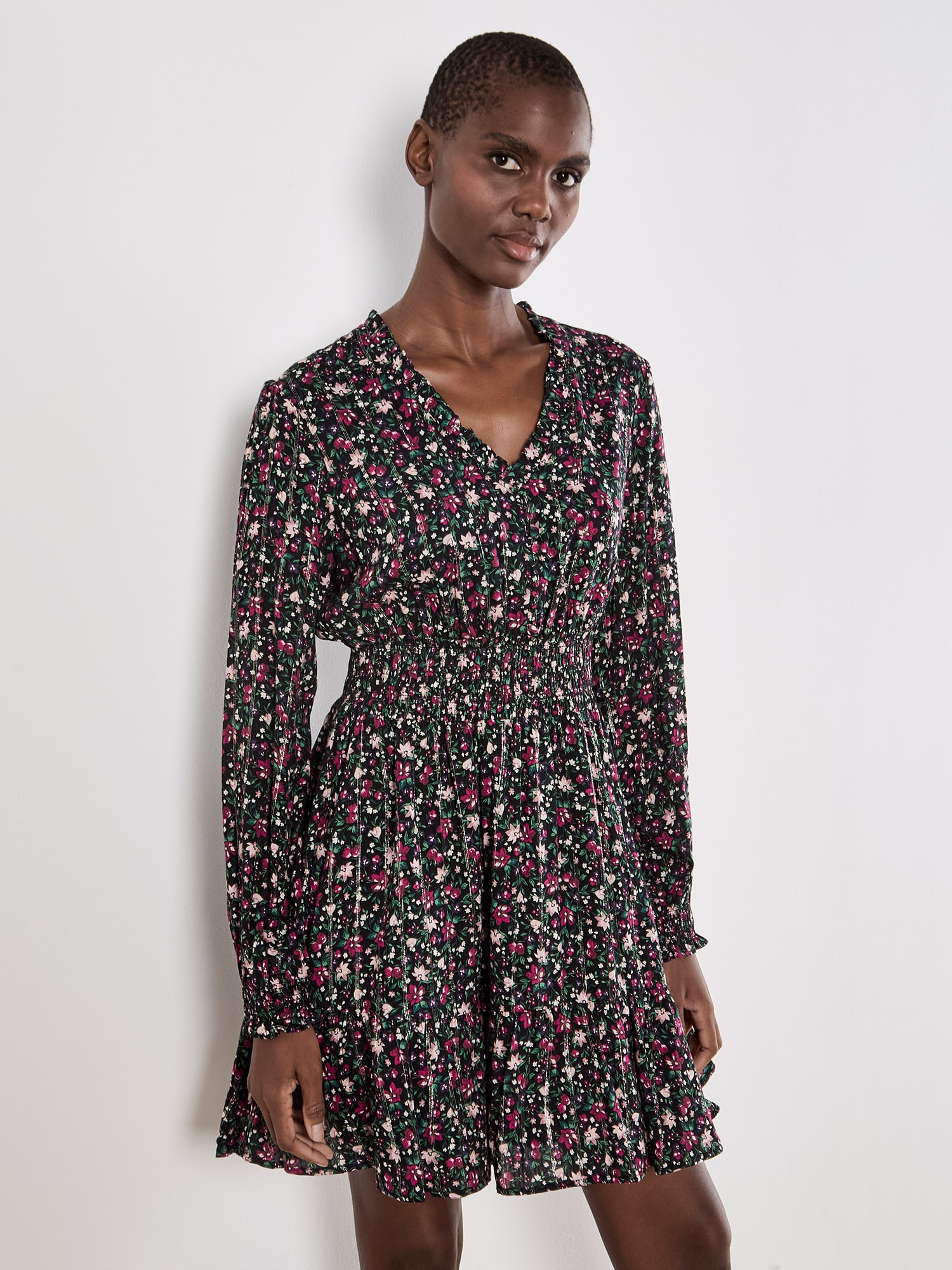 Apricot Druckkleid »Minikleid« mit Smokdetails und Blumenmuster