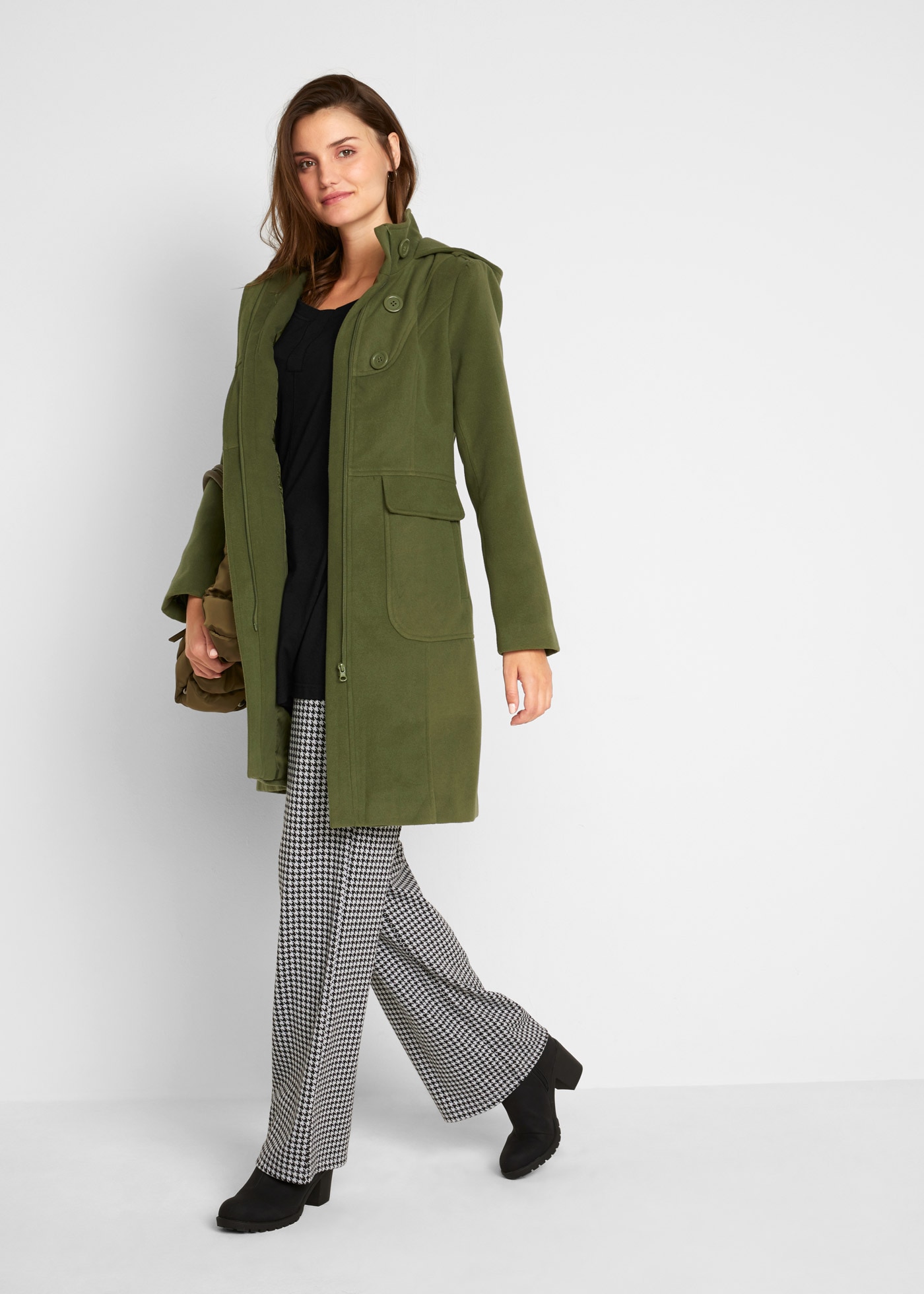 bonprix Langarmshirt »Langarmshirt aus Baumwoll-Viskose-Mix« ausgestellte Passform, Langarm, für vielseitige Anlässe