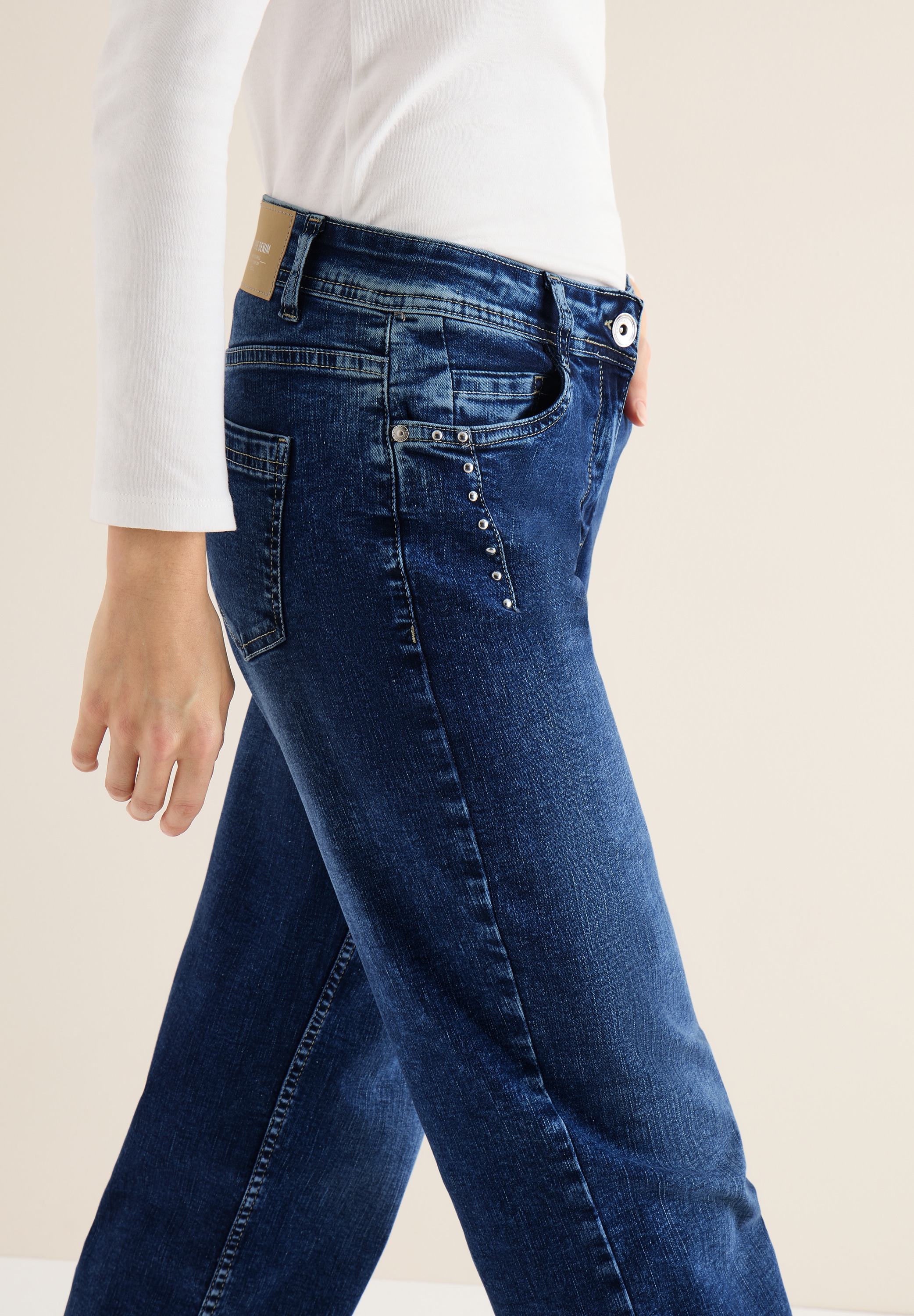Cecil 5-Pocket-Jeans »Style NEELE« mit dekorativen Nieten