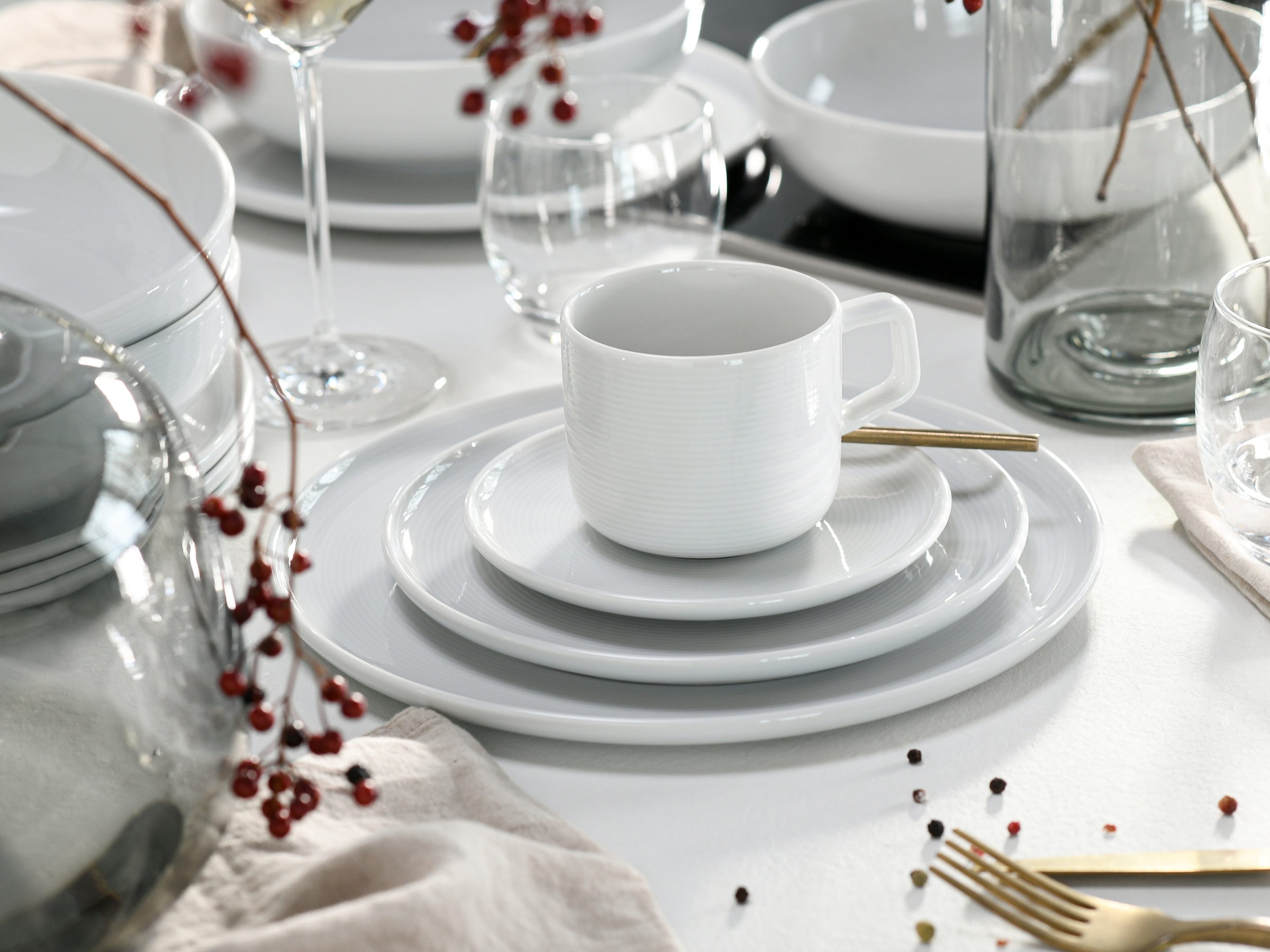 CreaTable »Session, Service, 30-tlg.« Teller ohne Fahne mit großem Spiegel, Elegantes Rillenrelief