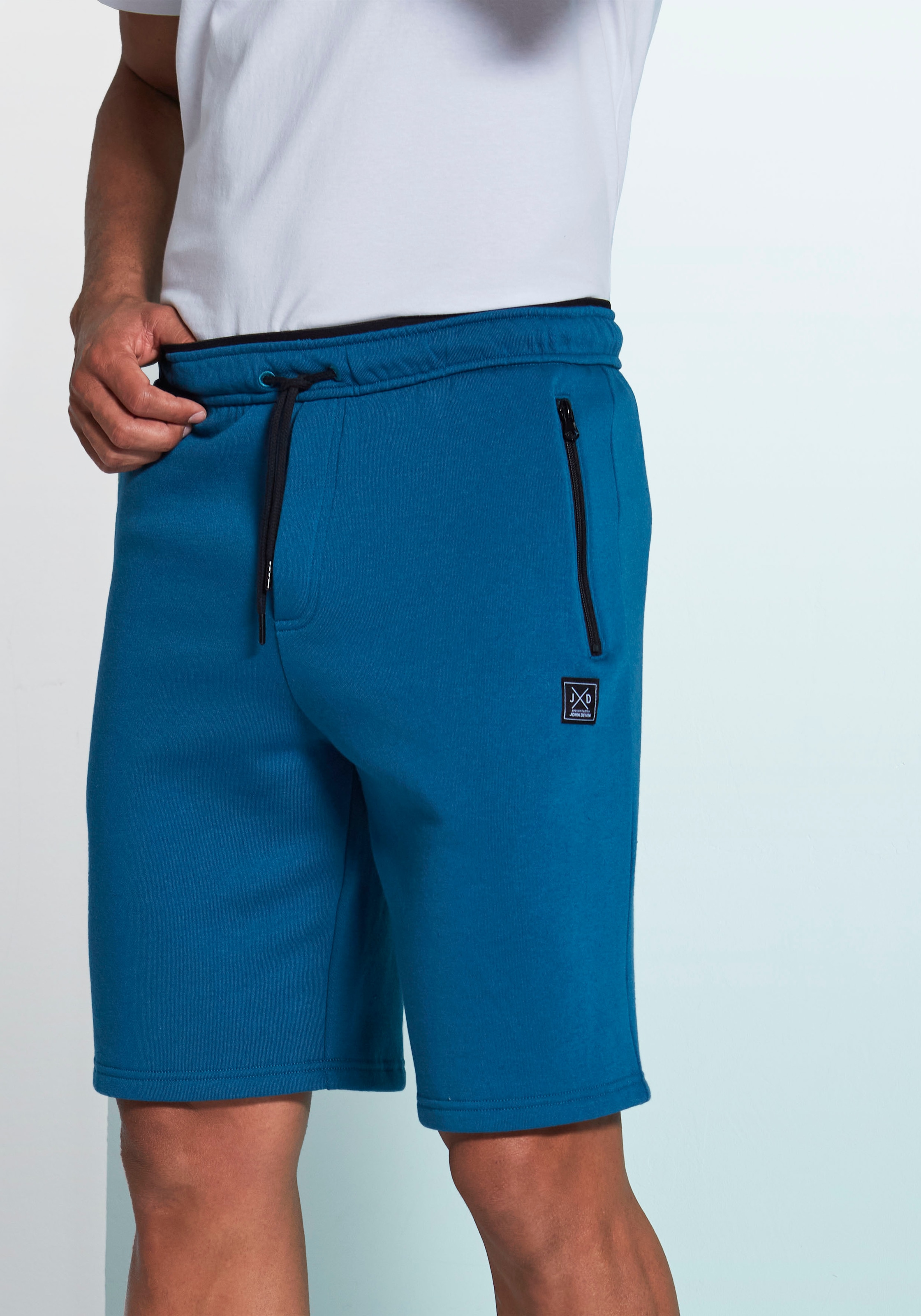 John Devin Sweatshorts, seitliche Taschen mit schwarzem Reißverschluss