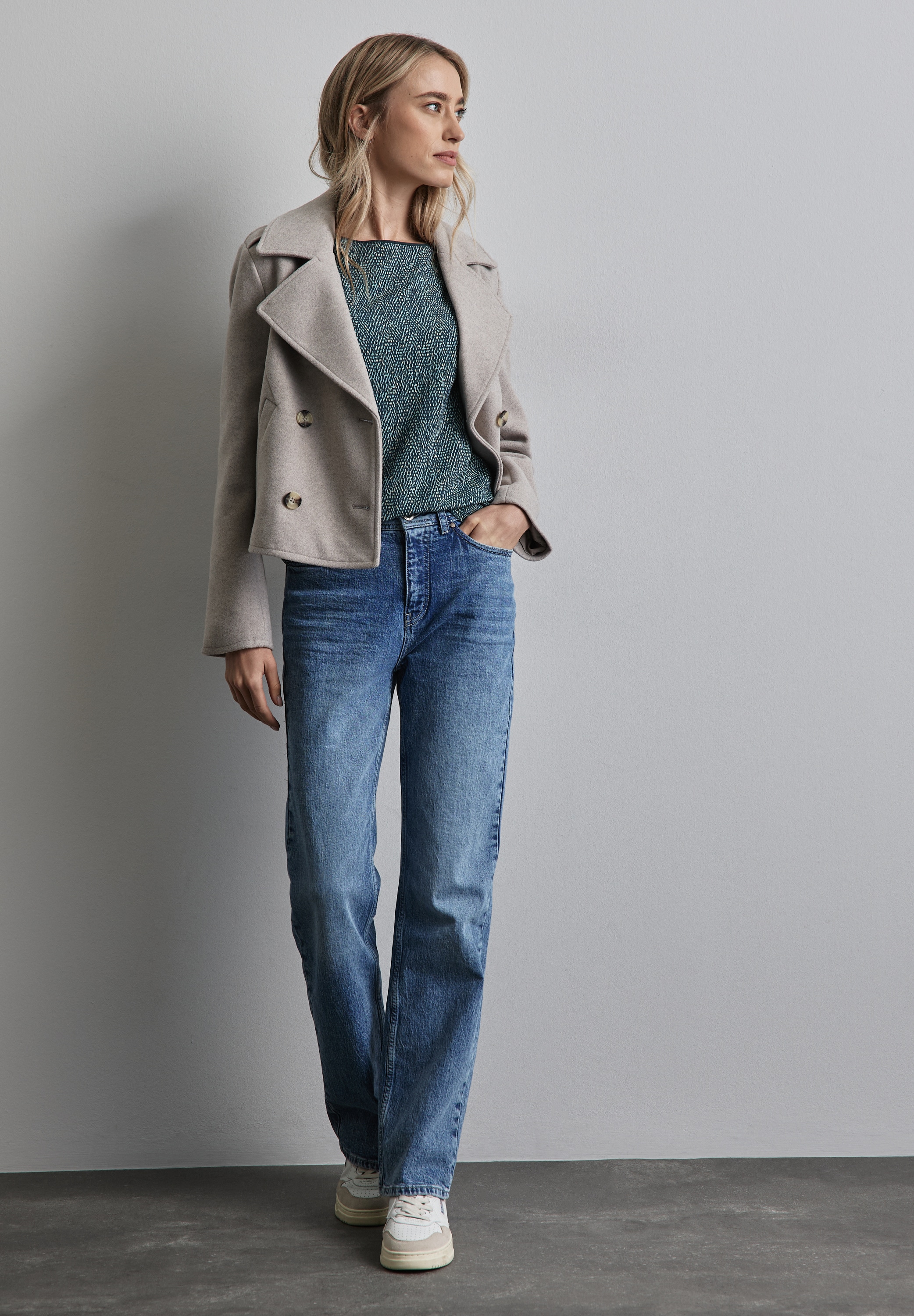STREET ONE Langarmshirt, mit grafischem Allover-Muster