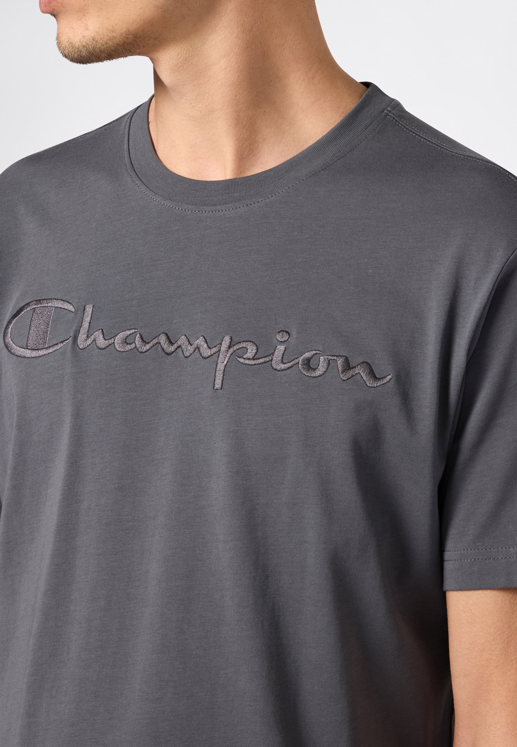 Champion T-Shirt sportliche Passform, für Freizeit und aktive Tage, aus Baumwolle