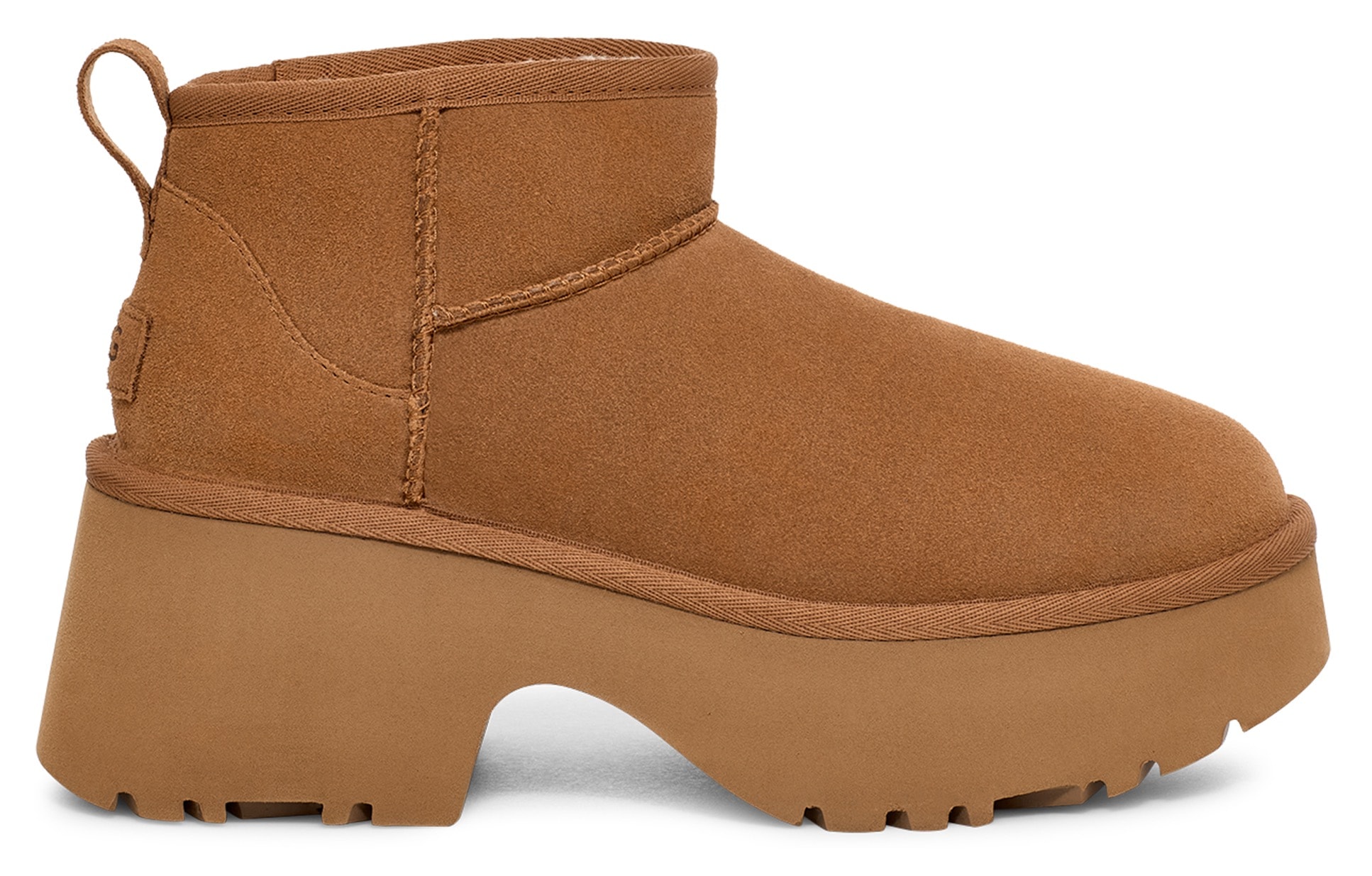 UGG Schlupfboots »CLASSIC ULTRA MINI NEW HEIGHTS«, Plateau Stiefel, Winterstiefel, Boots mit Anziehlasche