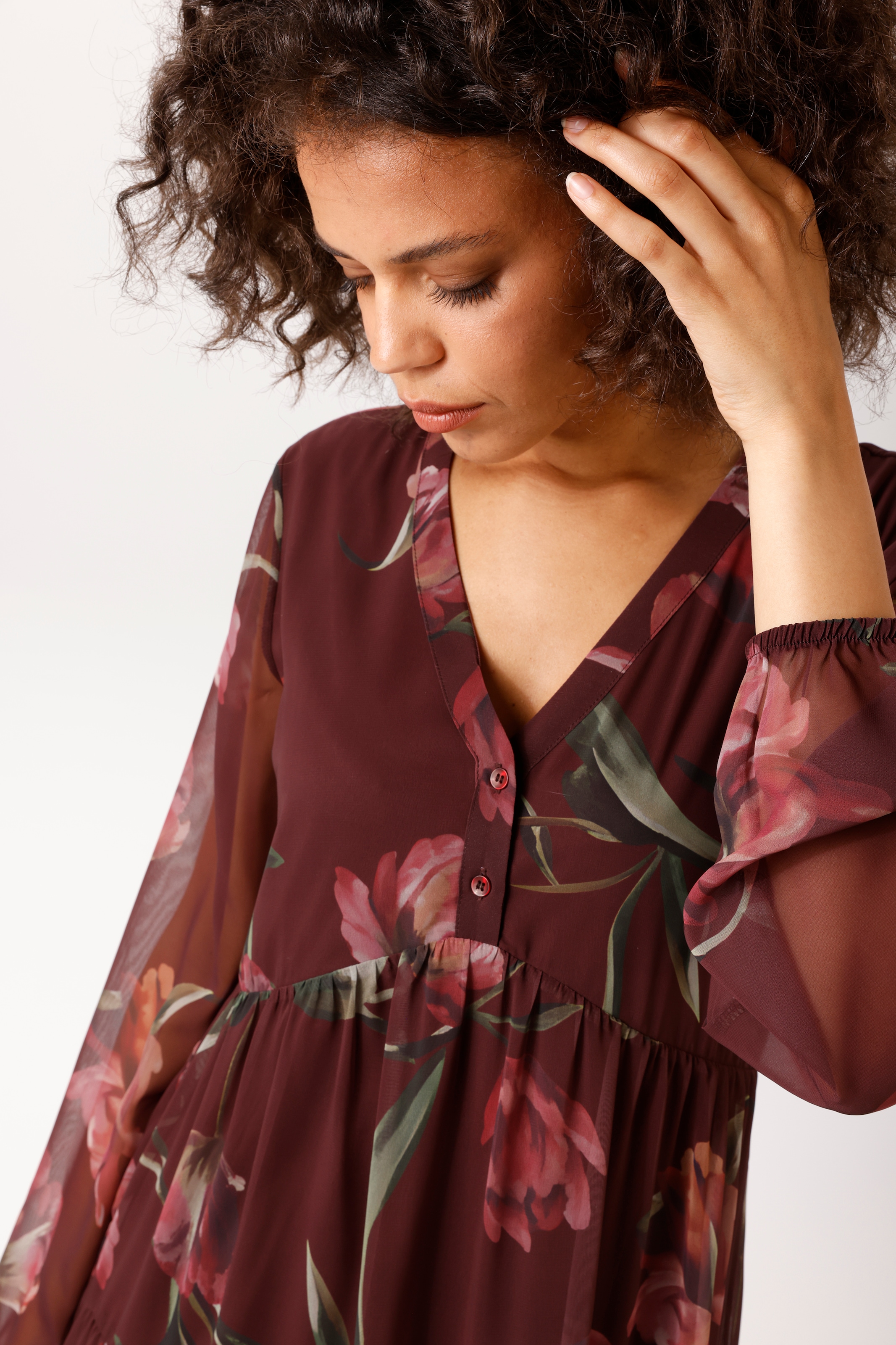 Aniston CASUAL Maxikleid mit großflächigen, farbharmonischen Blumendruck - NEUE KOLLEKTON