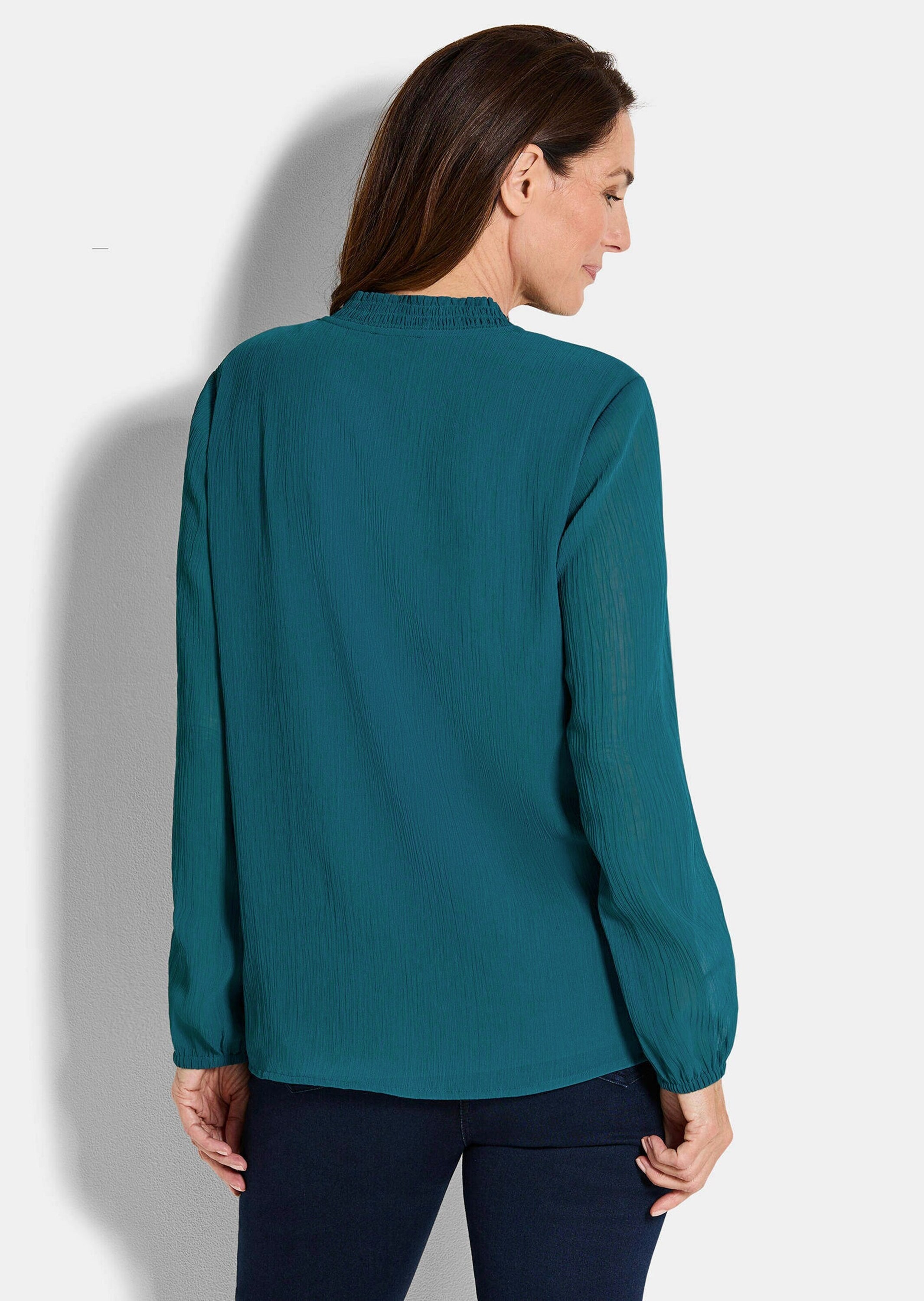 GOLDNER Chiffonbluse »Chiffonbluse mit femininem Ausschnitt«