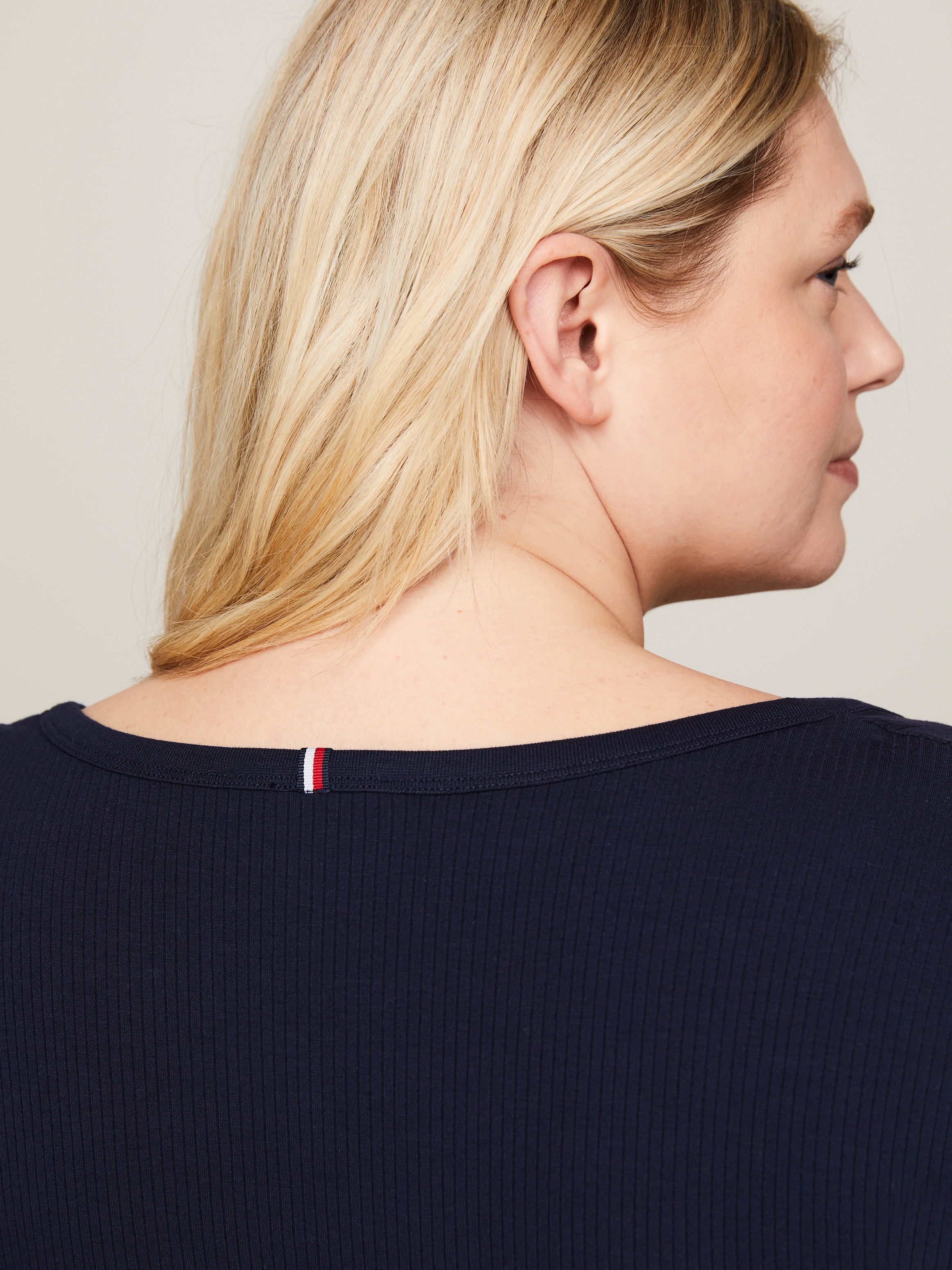 Tommy Hilfiger Curve V-Shirt »CRV SLIM 5X2 RIB HENLEY 3/4«, Große Größen