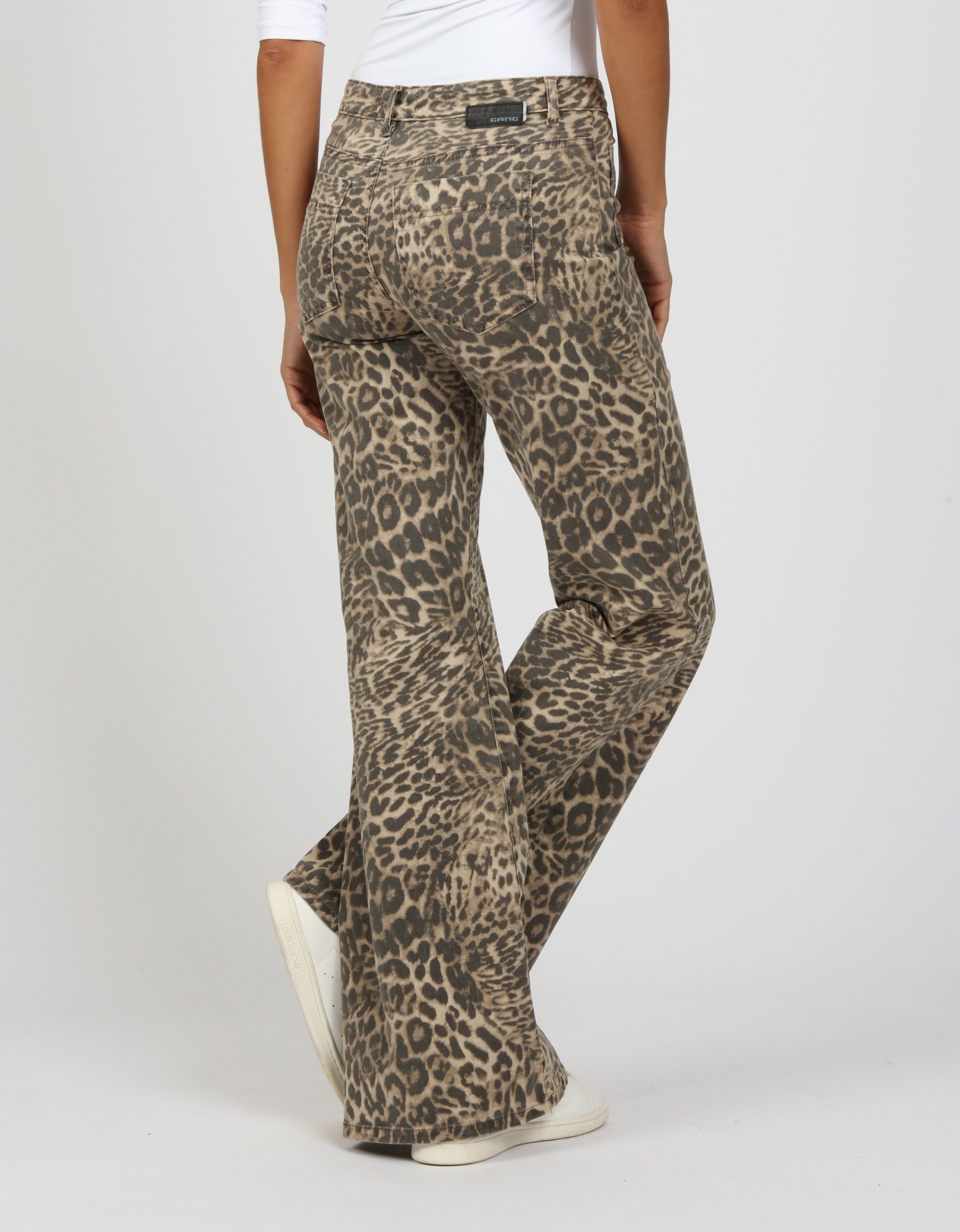 GANG Bootcut-Jeans »94 JESSI FLARED«, im angesagten Leo Muster