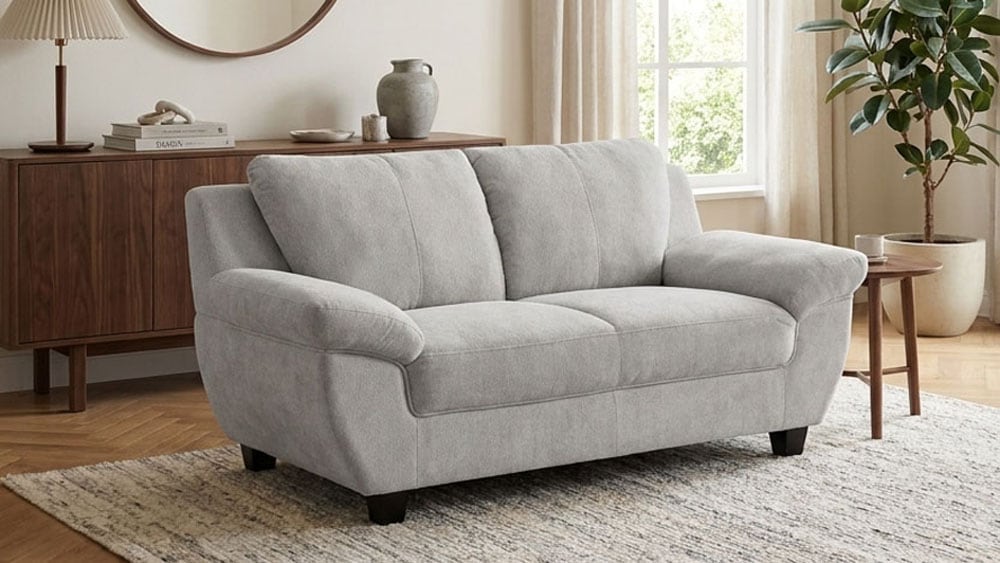 OTTO home 2-Sitzer »Silkeborg 161 cm, formschönes Sofa mit dunklen Füßen« aus pflegeleichtem, weichem Luxus-Microfaser