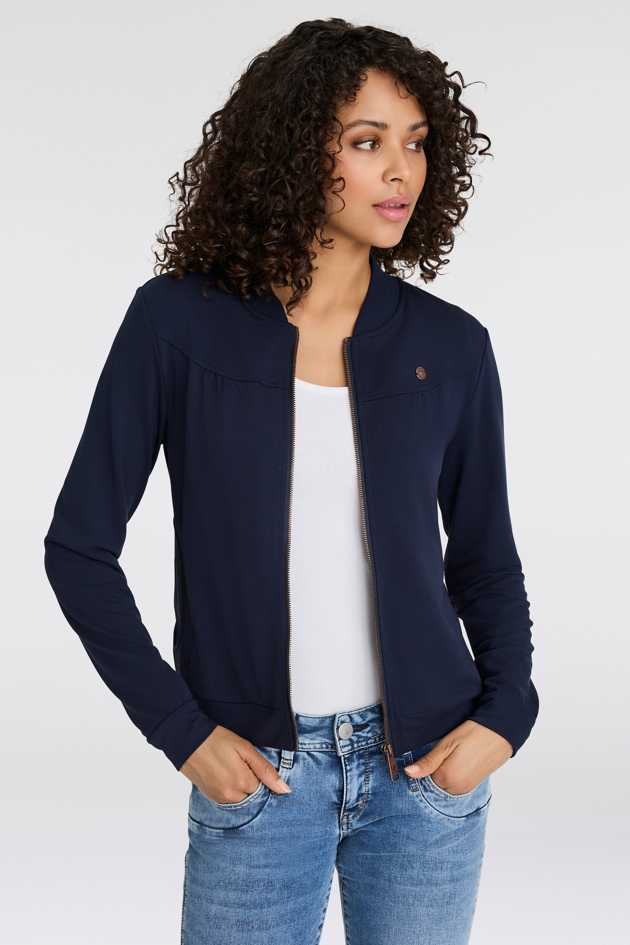 Ragwear Sweatjacke »KENIA CORE«, mit Logo und gerafften Details