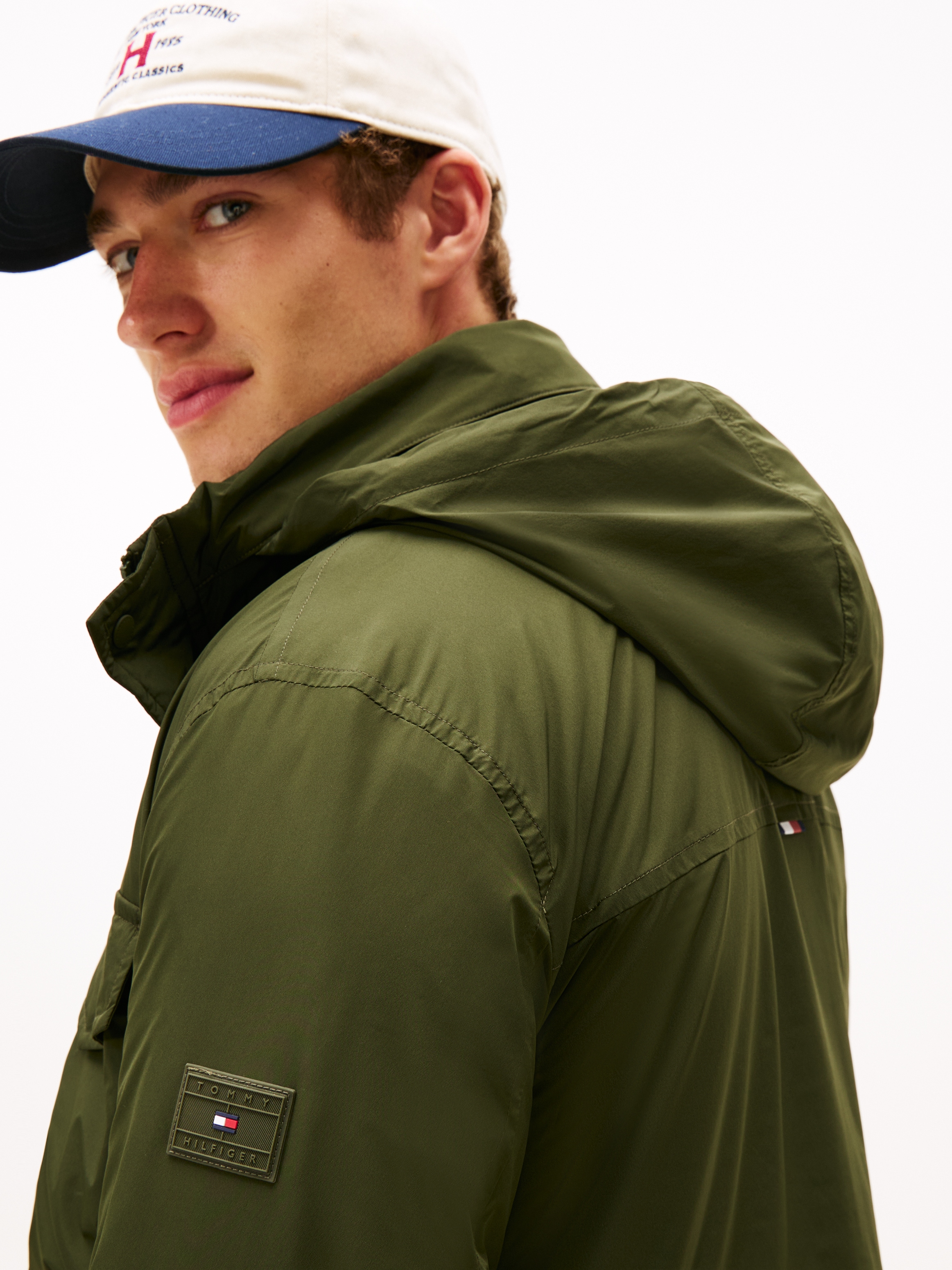 Tommy Hilfiger Fieldjacket »LW PACKABLE« mit Kapuze im Kragen verstaubare Kapuze, normale Passform